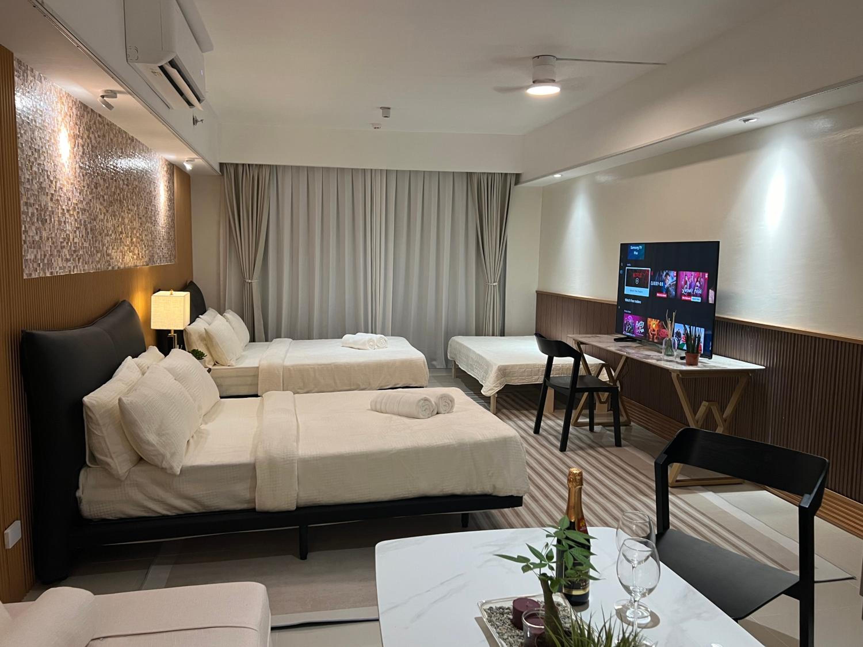 Modern Boutique Spacious Apartment Near Airport OKADA SOLAIRE MOA