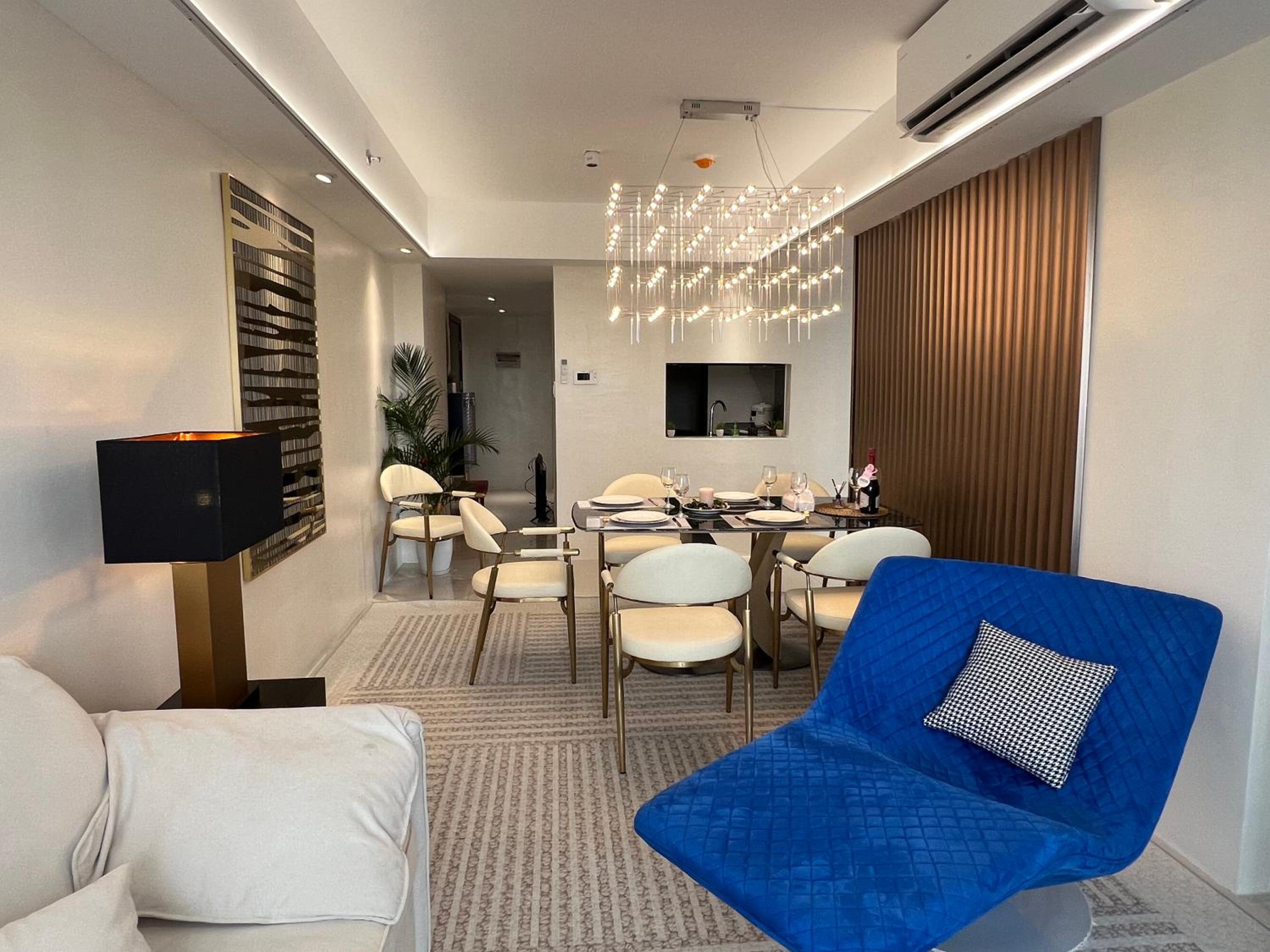 Modern Boutique Spacious Apartment Near Airport OKADA SOLAIRE MOA