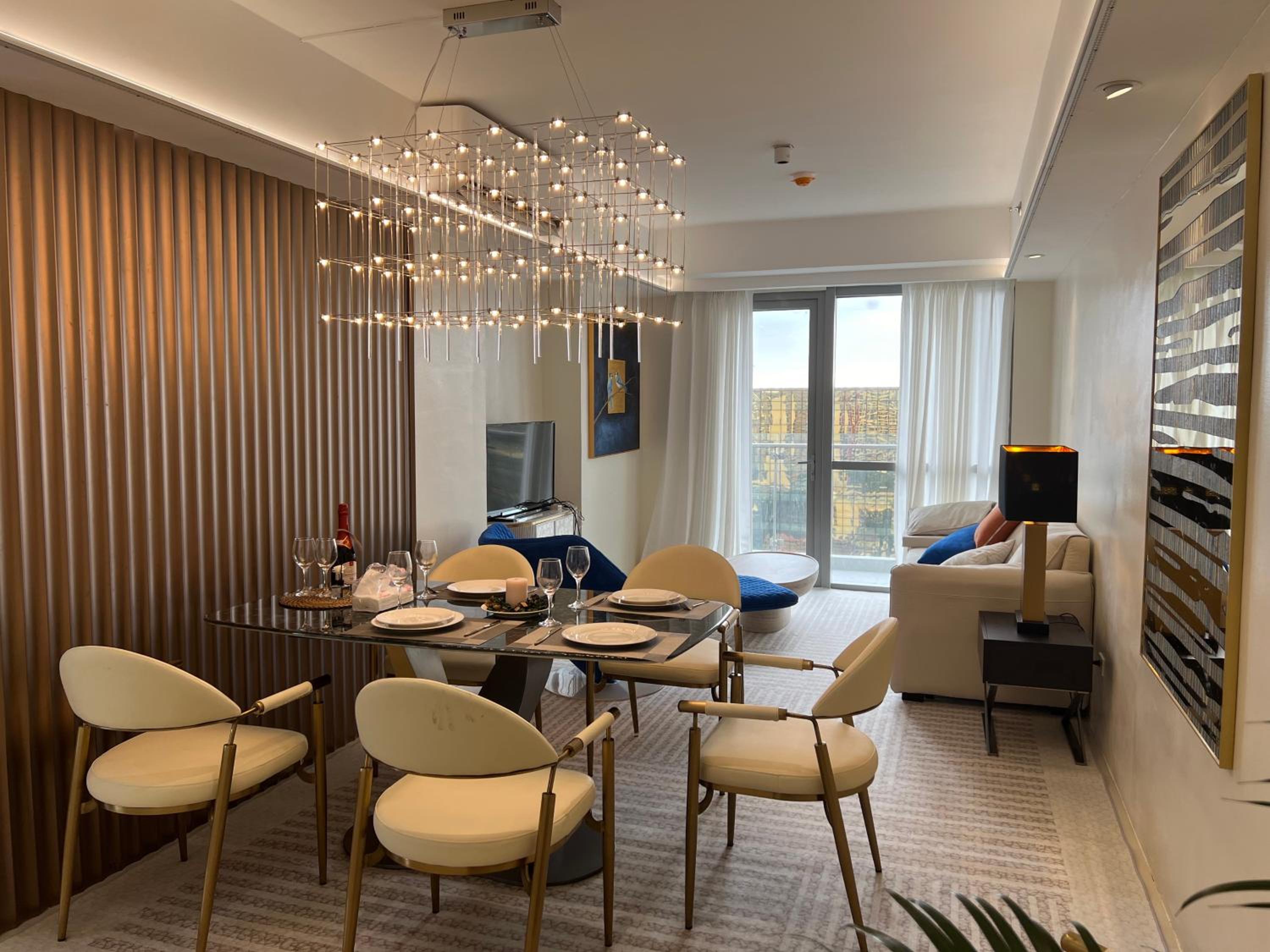 Modern Boutique Spacious Apartment Near Airport OKADA SOLAIRE MOA