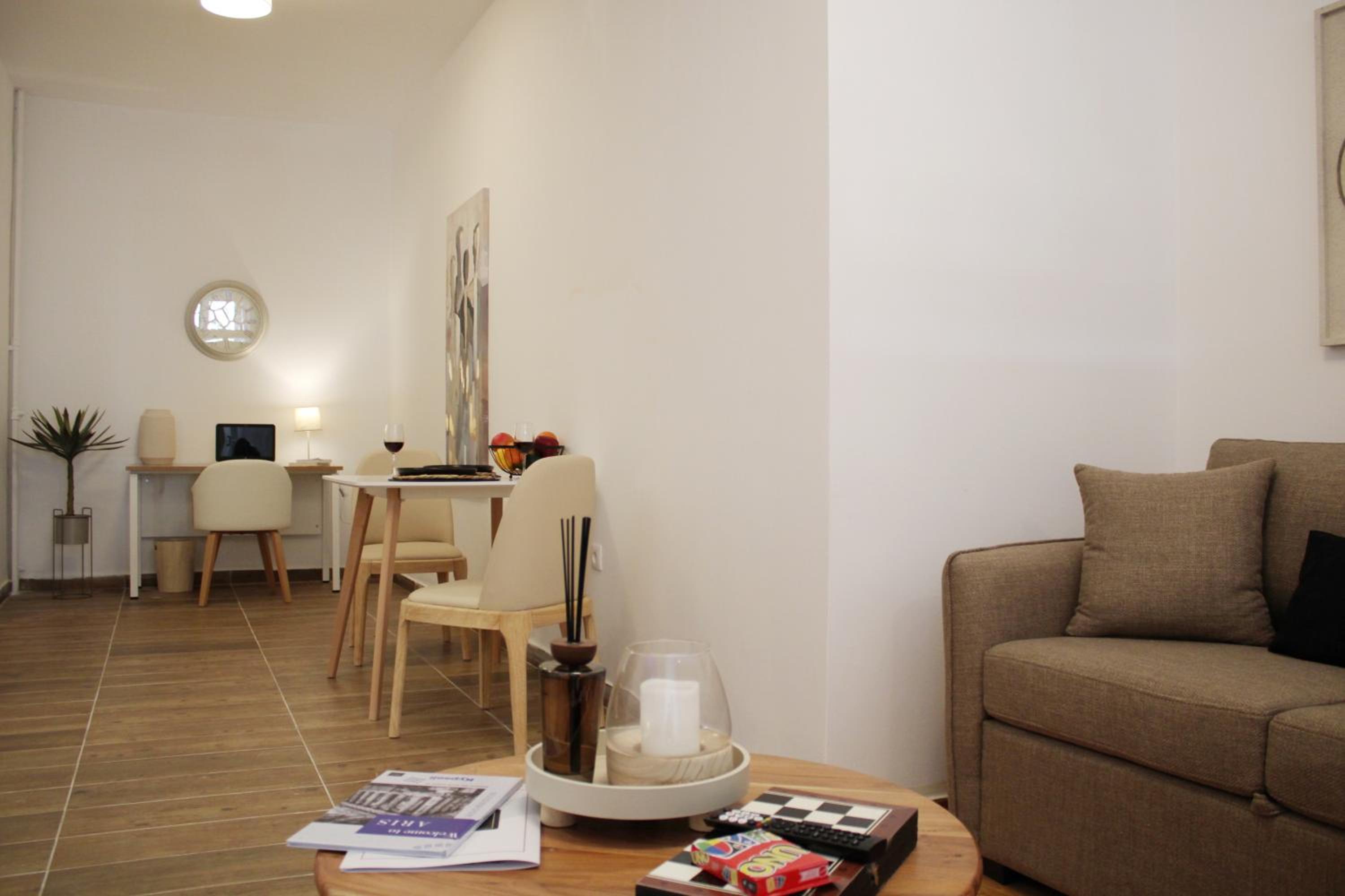 ARIS Central Kypseli- Stylish Boho apartments