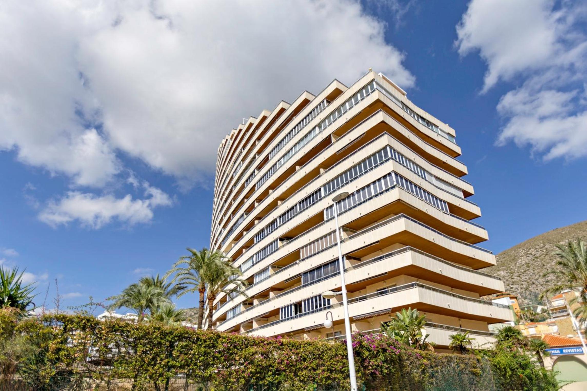 Florazar 2 Pool & Private Balcony