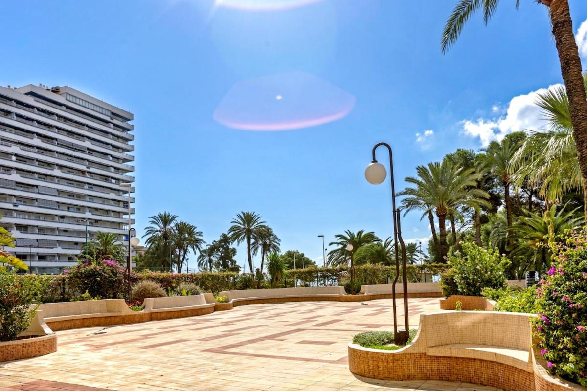 Florazar 2 Pool & Private Balcony