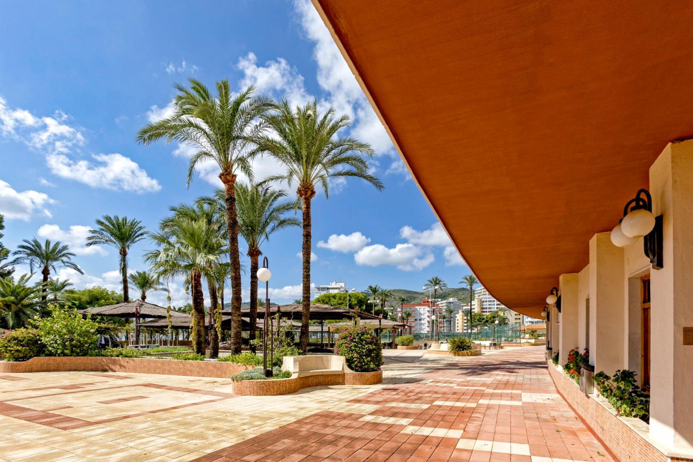 Florazar 2 Pool & Private Balcony