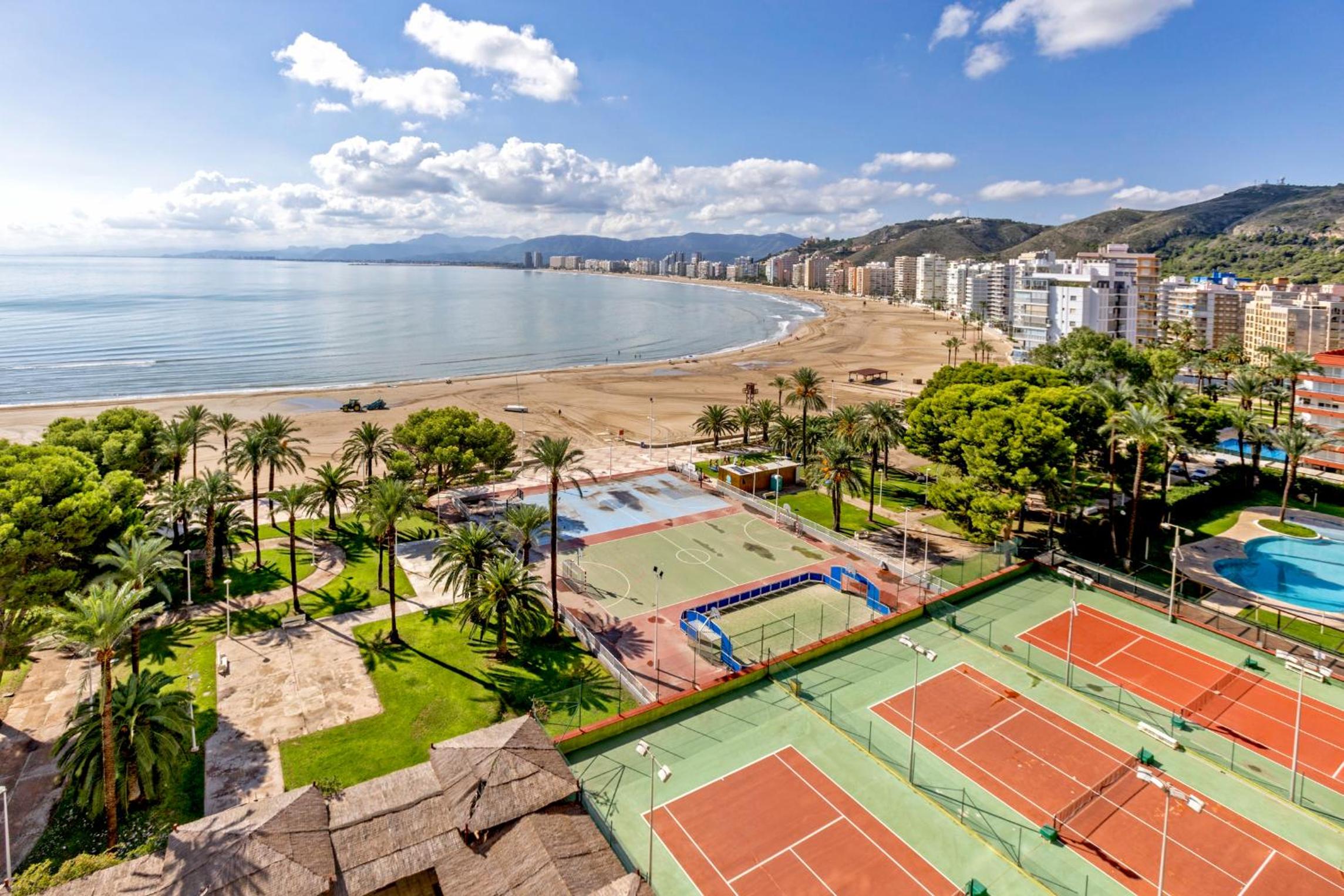Florazar 2 Pool & Private Balcony
