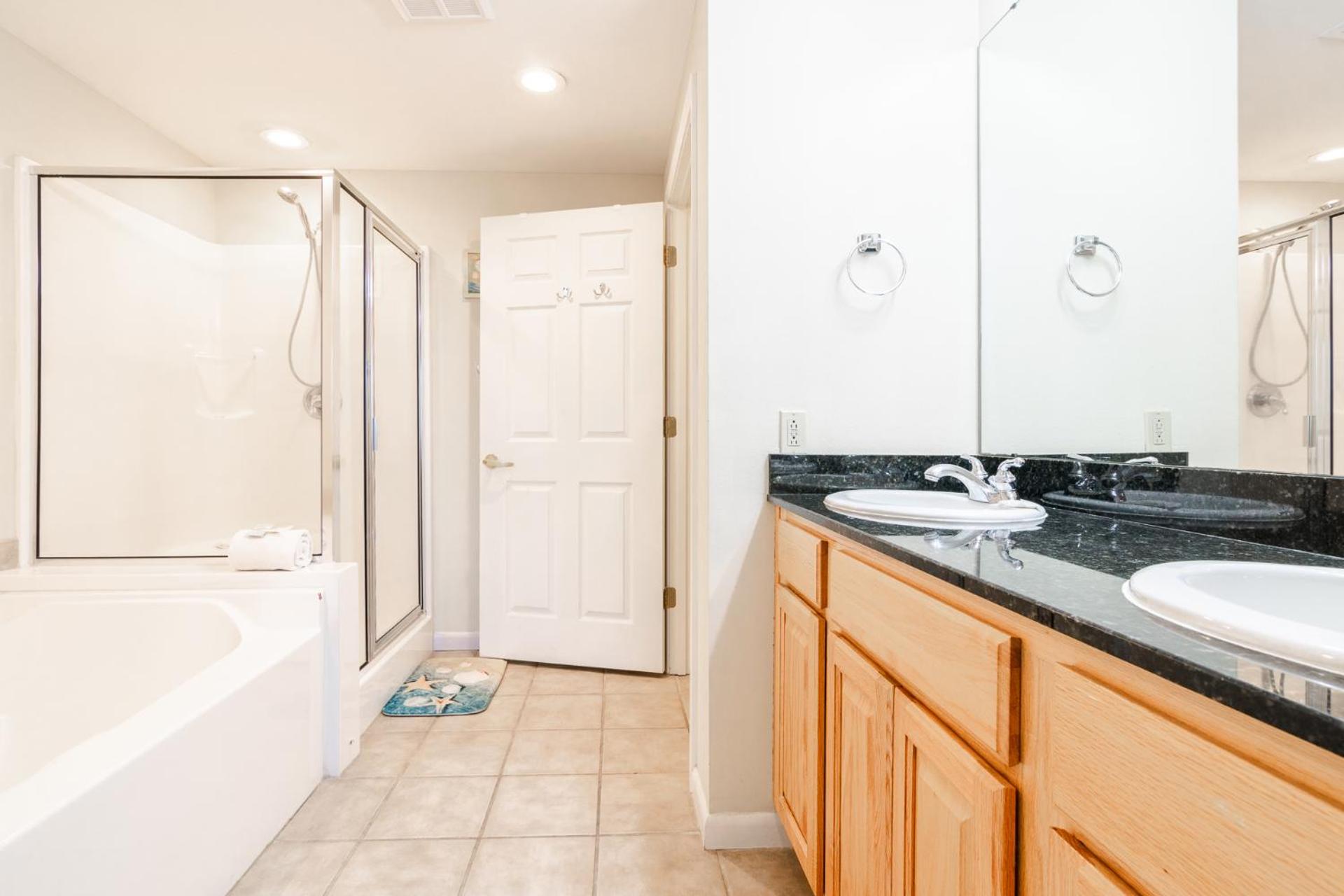 Beachview Condo at Legacy Tower 1 -202 - fully furnished 2 bedroom 2 bathroom