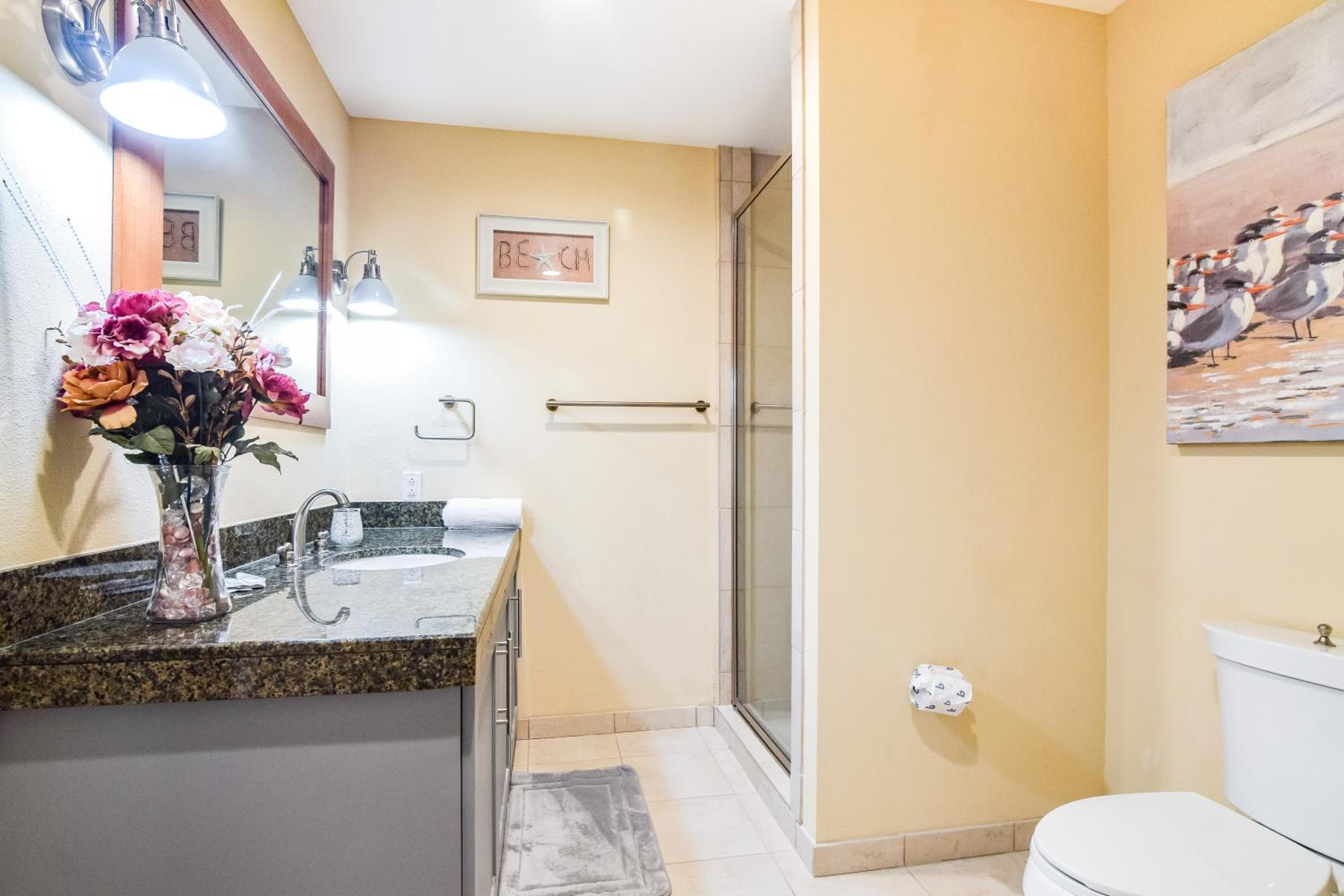 Beautiful 15th floor 2 bedroom, 2 bath condo at The Ocean Club!
