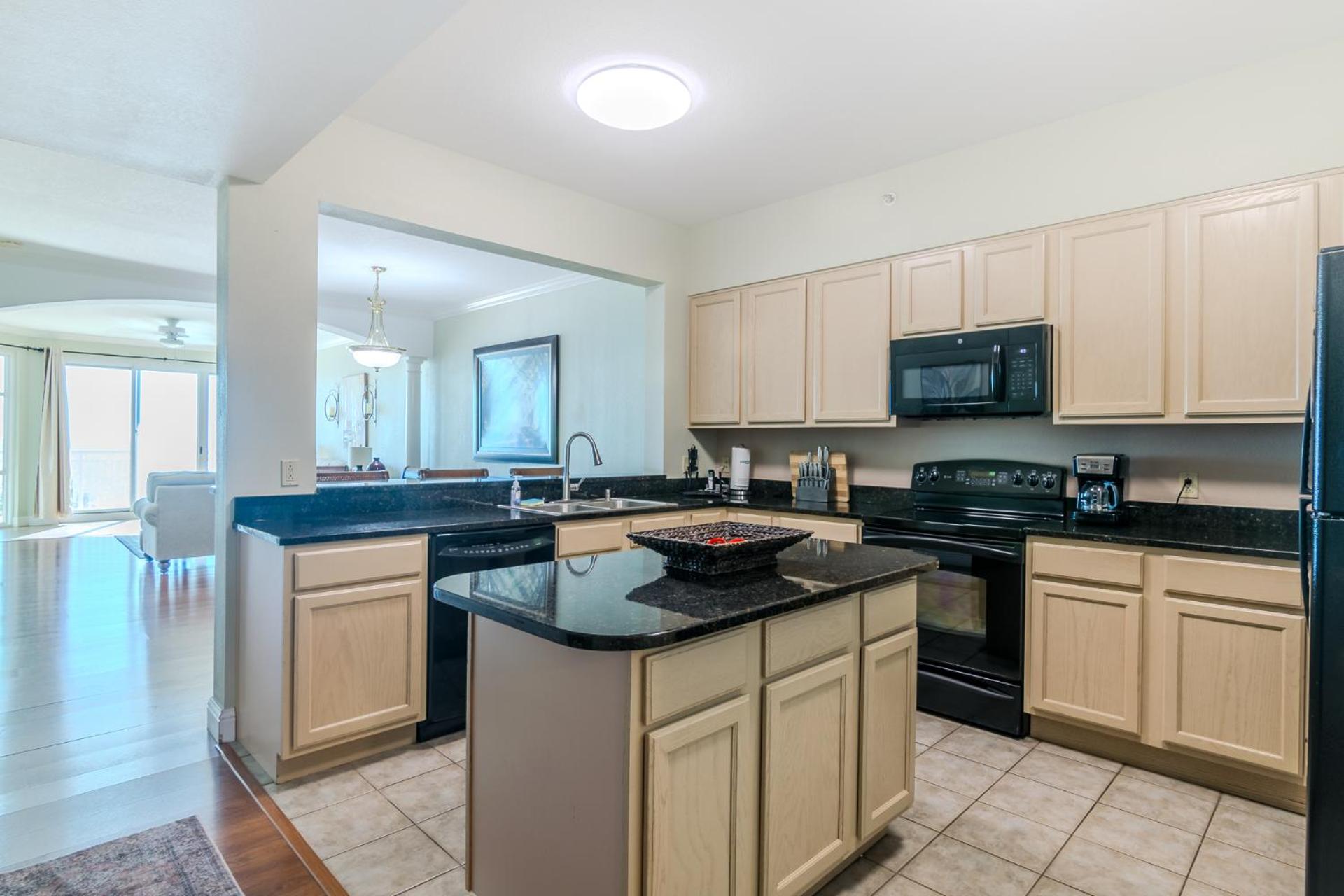 Beachview Condo at Legacy Tower 1 -405 - fully furnished 3 bedroom 2 bathroom