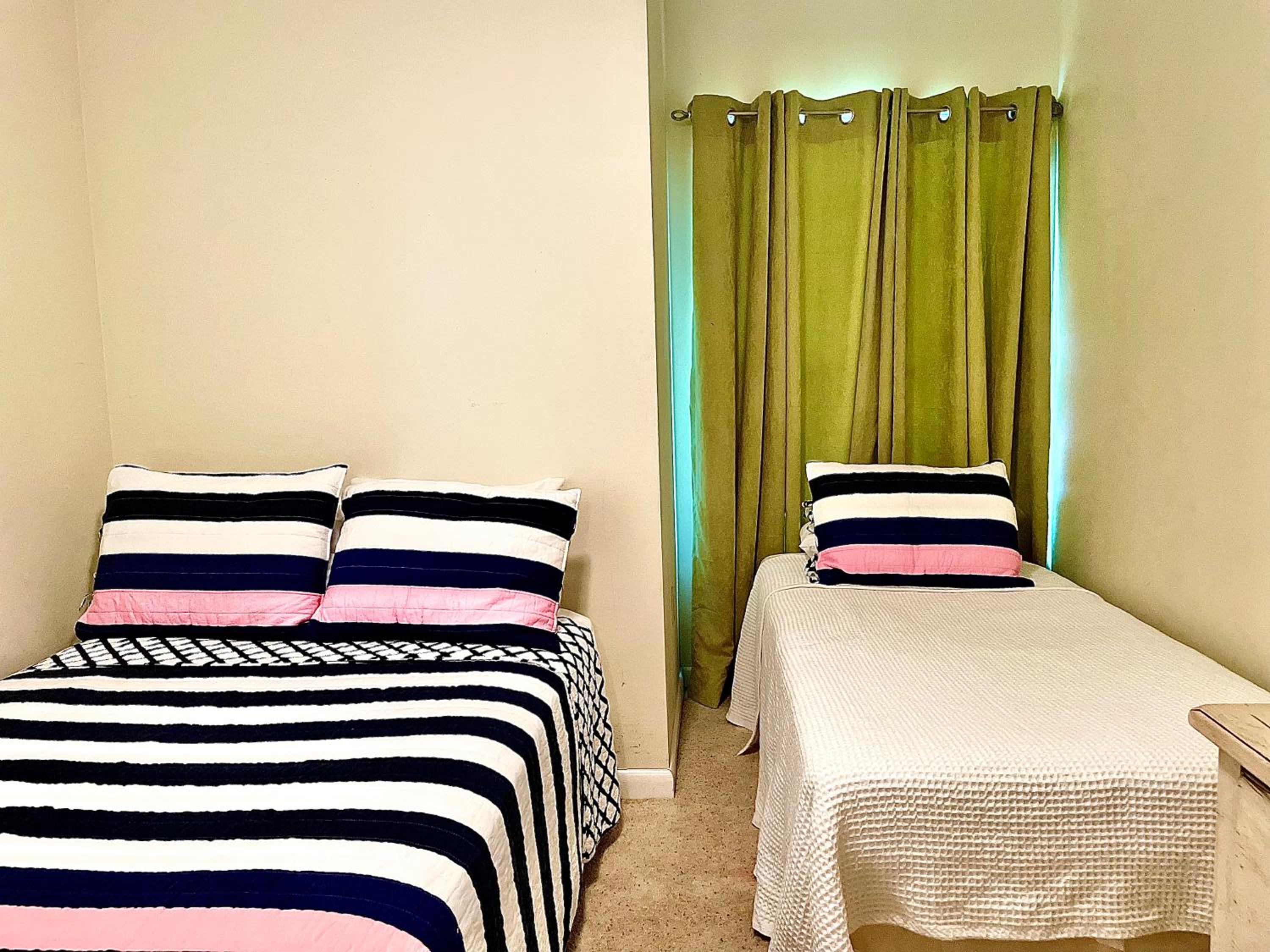 Beachview Condo in Legacy Tower 1-1004 - fully furnished 3 bedroom 2 bathroom
