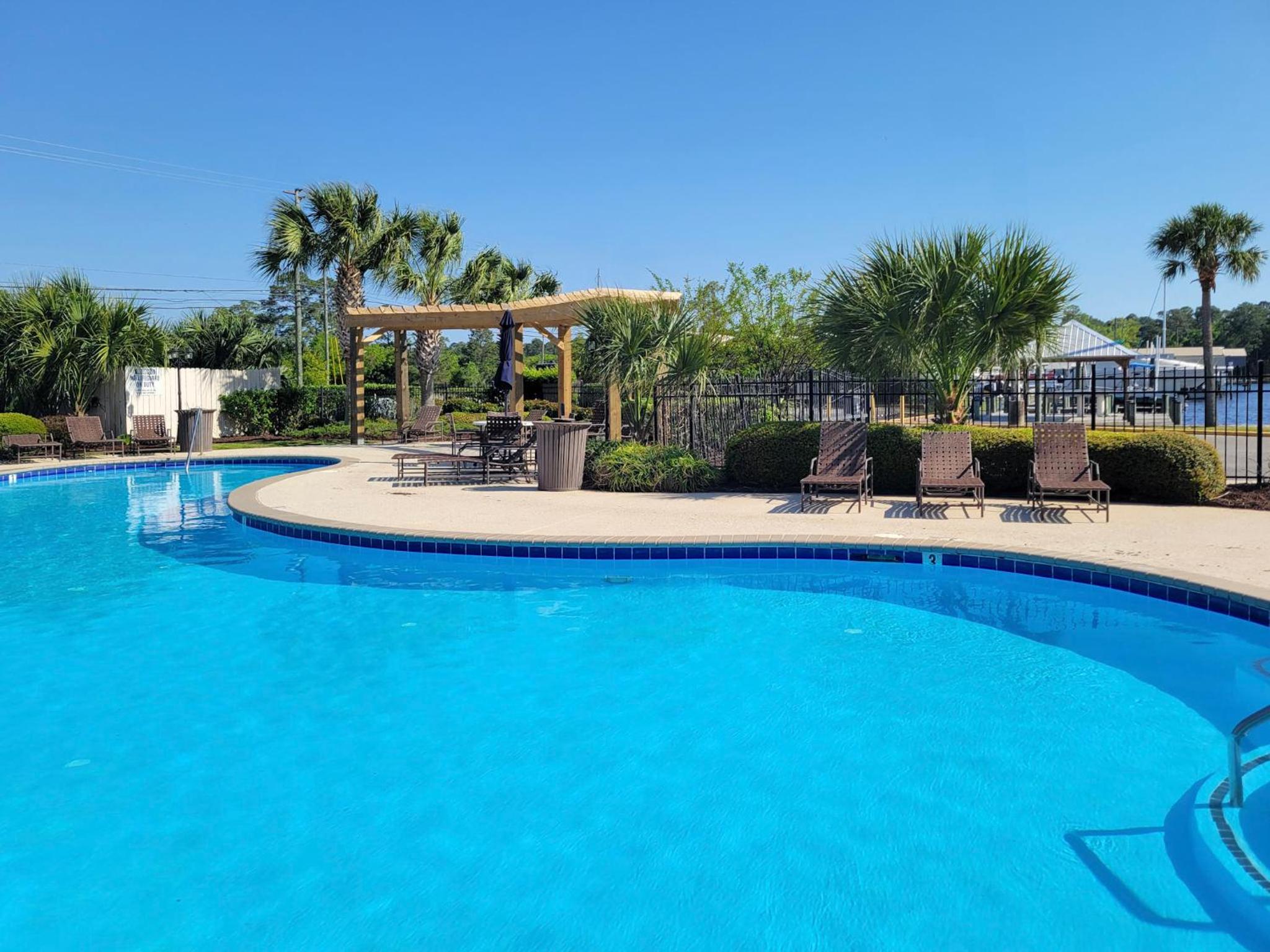 Cozy 2 bedroom, 2 bathroom condo located at Harbor Landing!