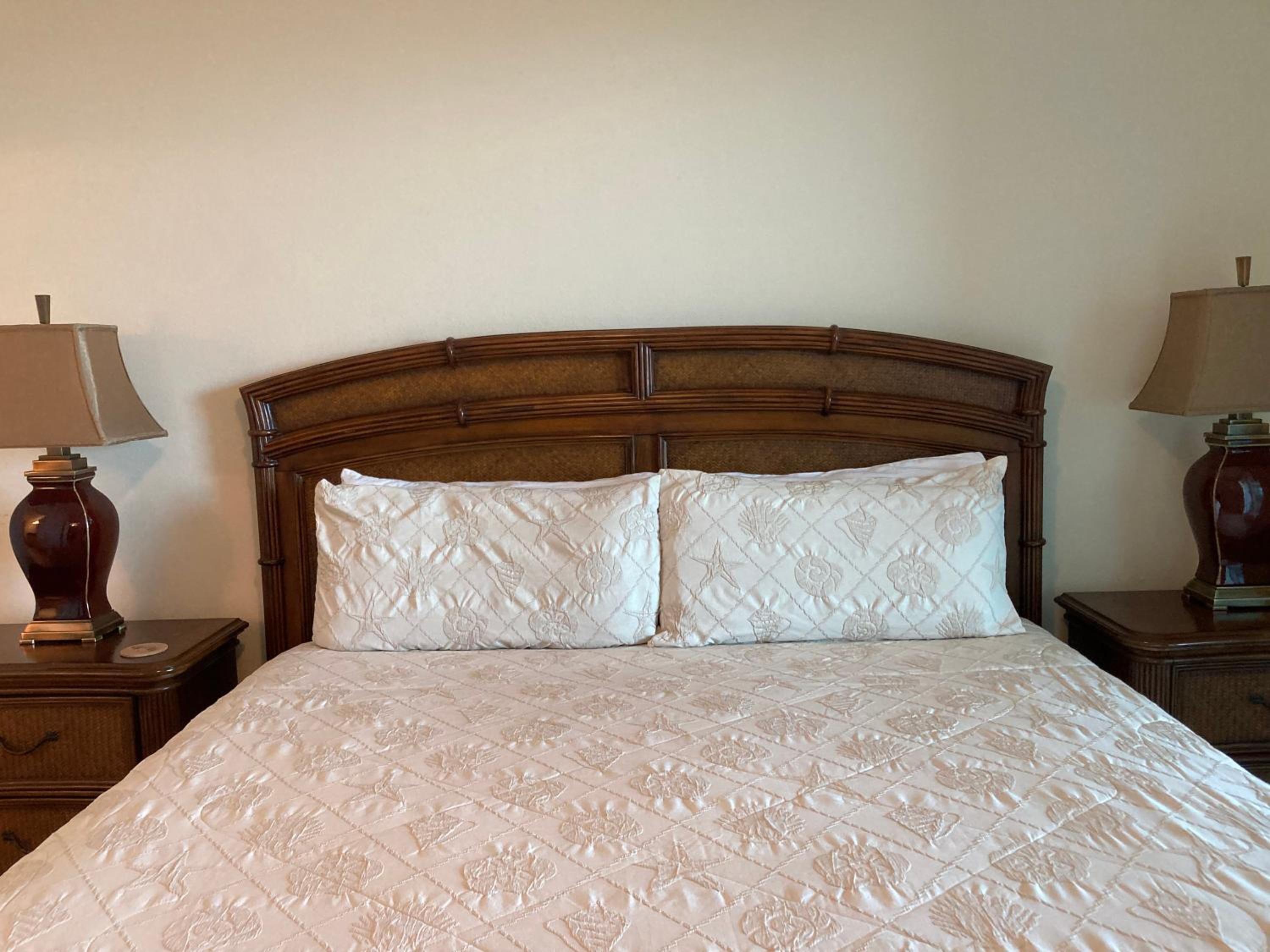 Beachview Condo at Legacy Tower 2 -708 - fully furnished 2 bedroom 2 bathroom