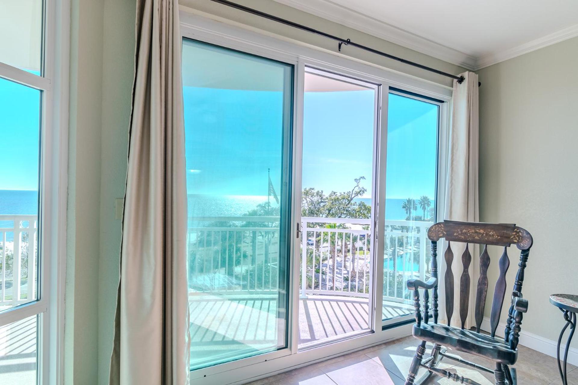 Beachview Condo at Legacy Tower 1 -405 - fully furnished 3 bedroom 2 bathroom