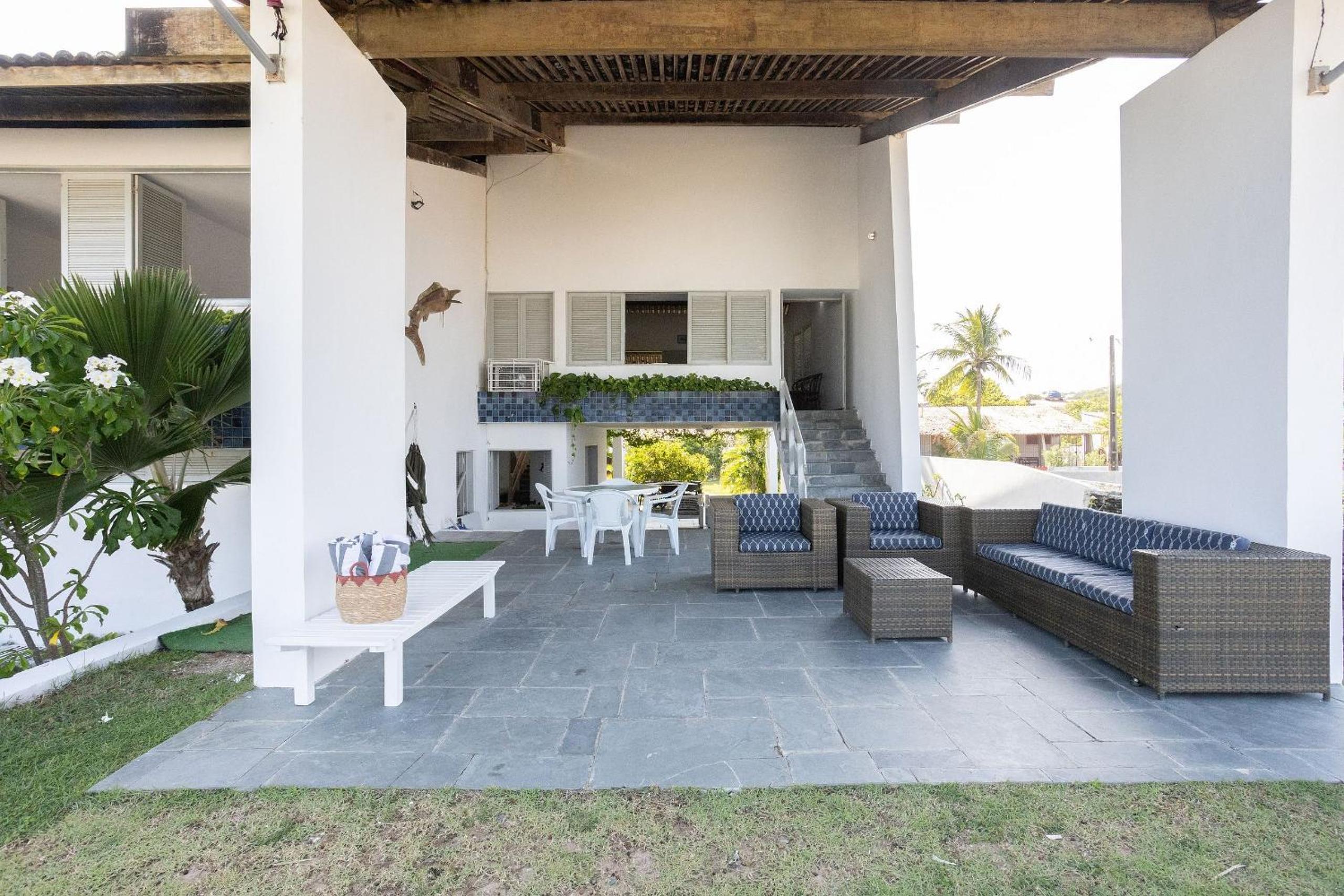 CoHost Casa Pedra do Anel