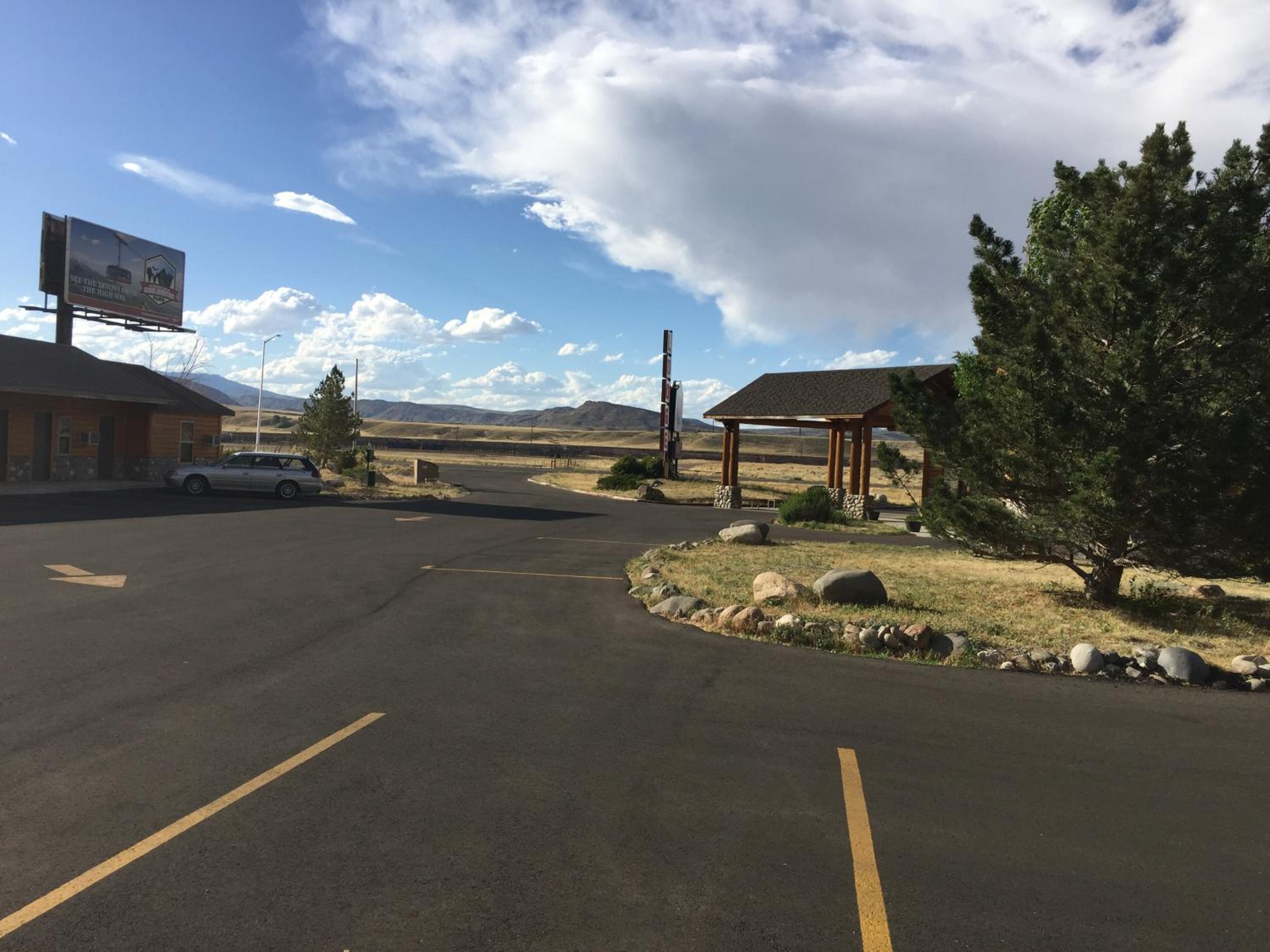Cody Vacations - Holiday Lodge - Property Image 2
