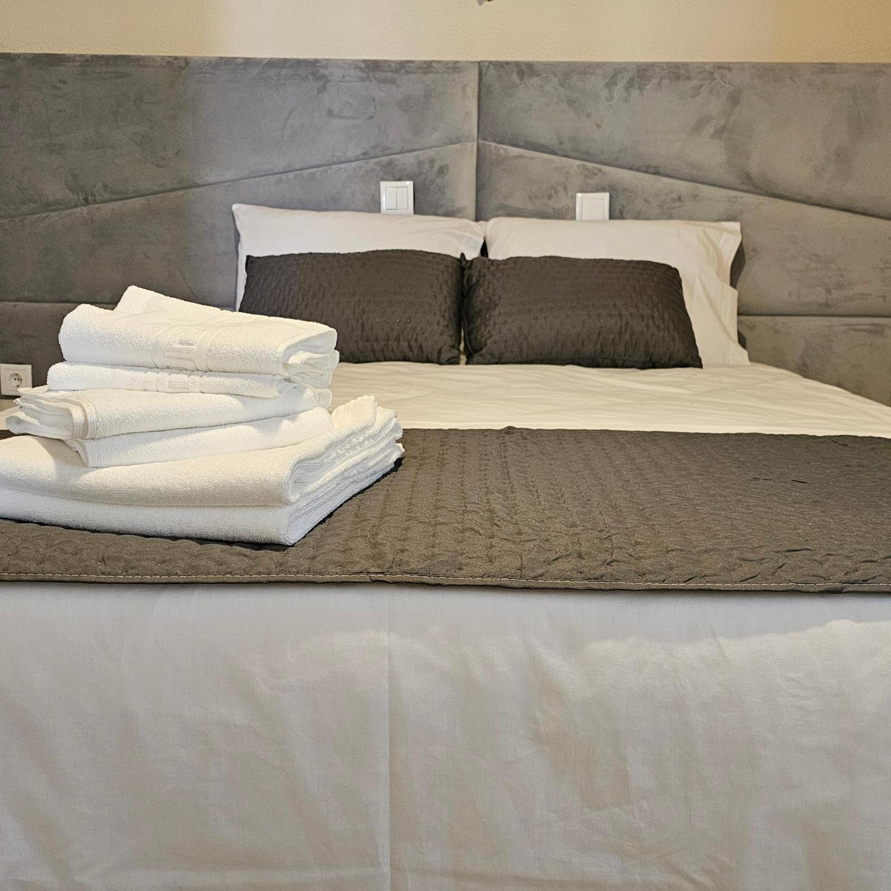 JoLi Larano - APT with 3 bedroom and 2 wc