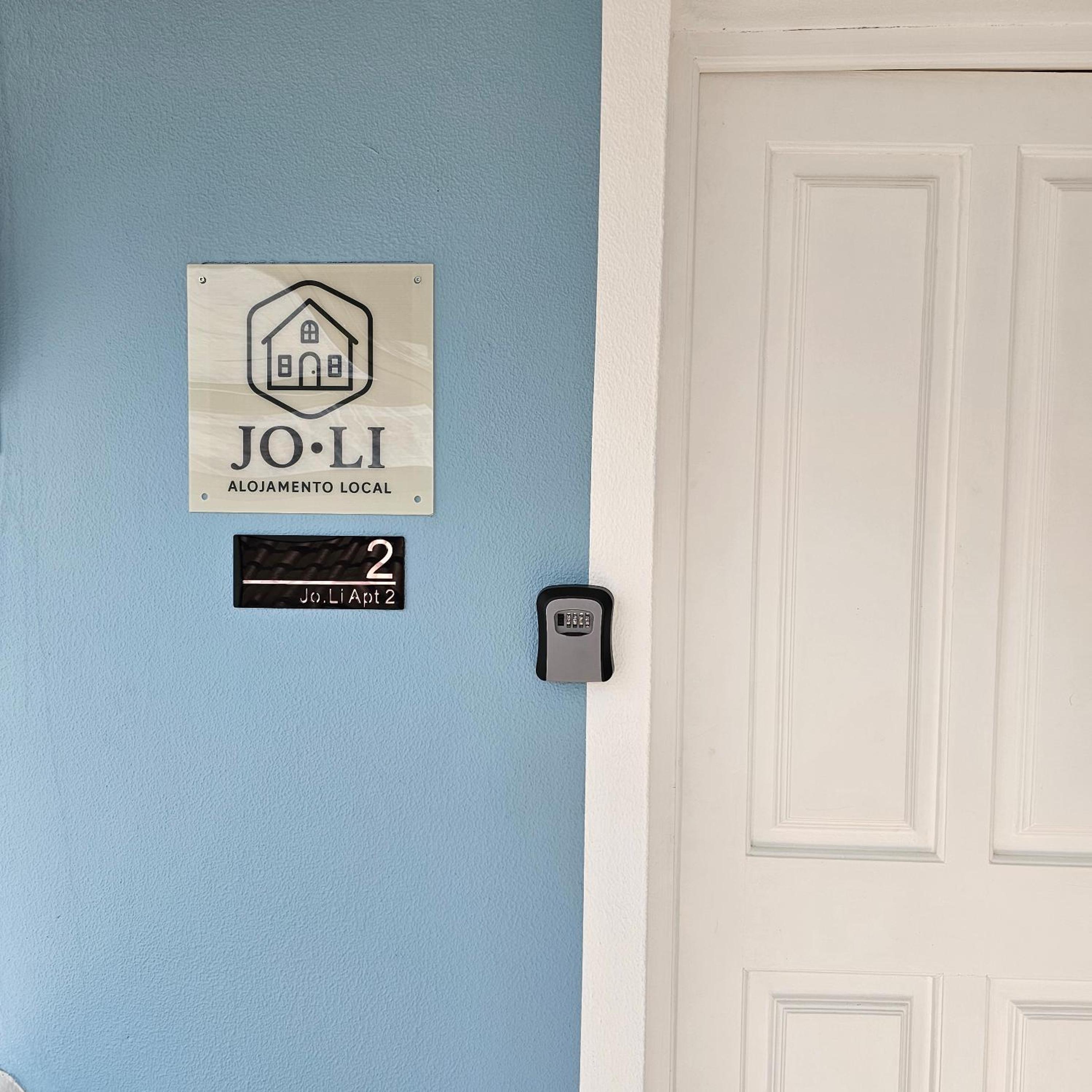 JoLi Larano - APT with 3 bedroom and 2 wc