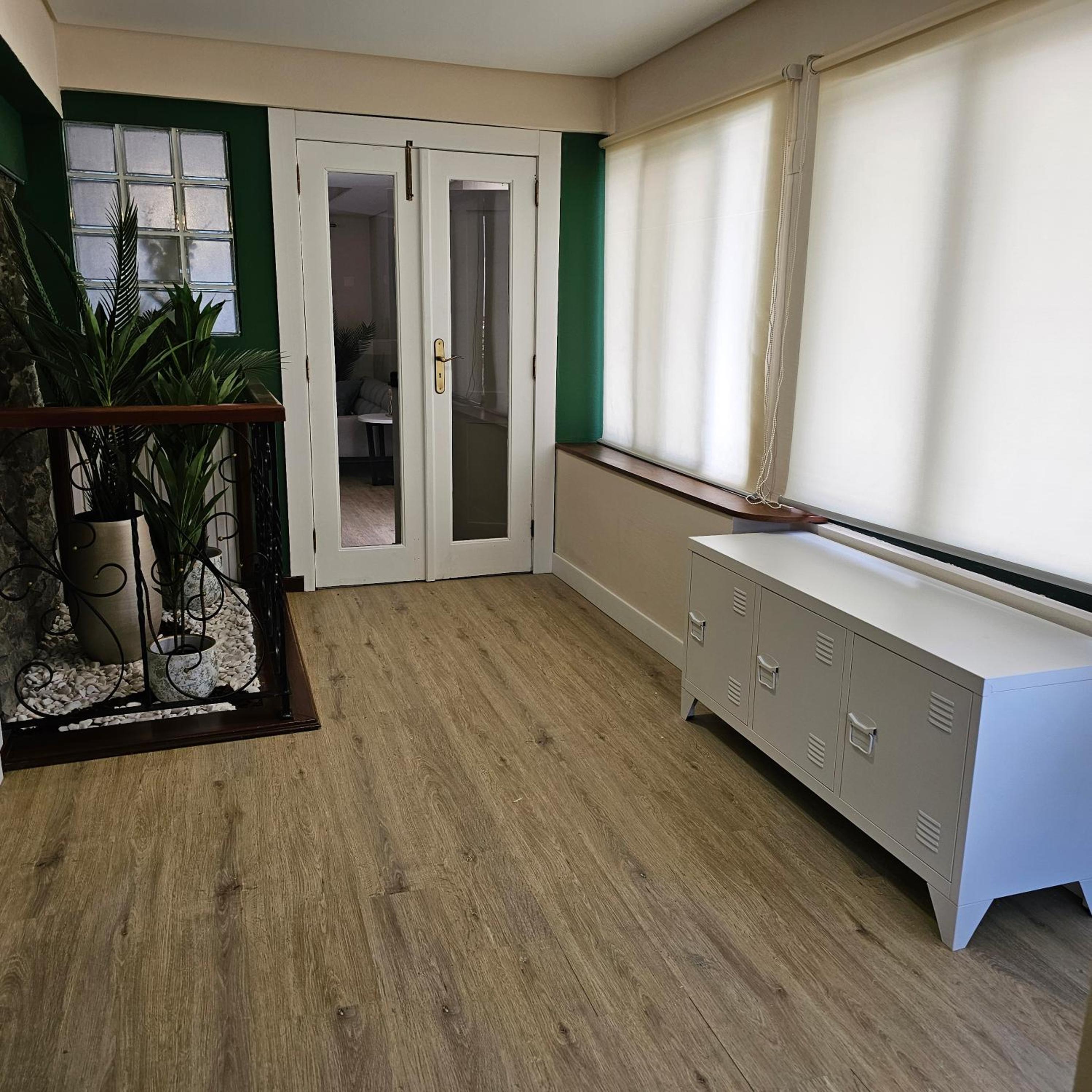 JoLi Larano - APT with 3 bedroom and 2 wc