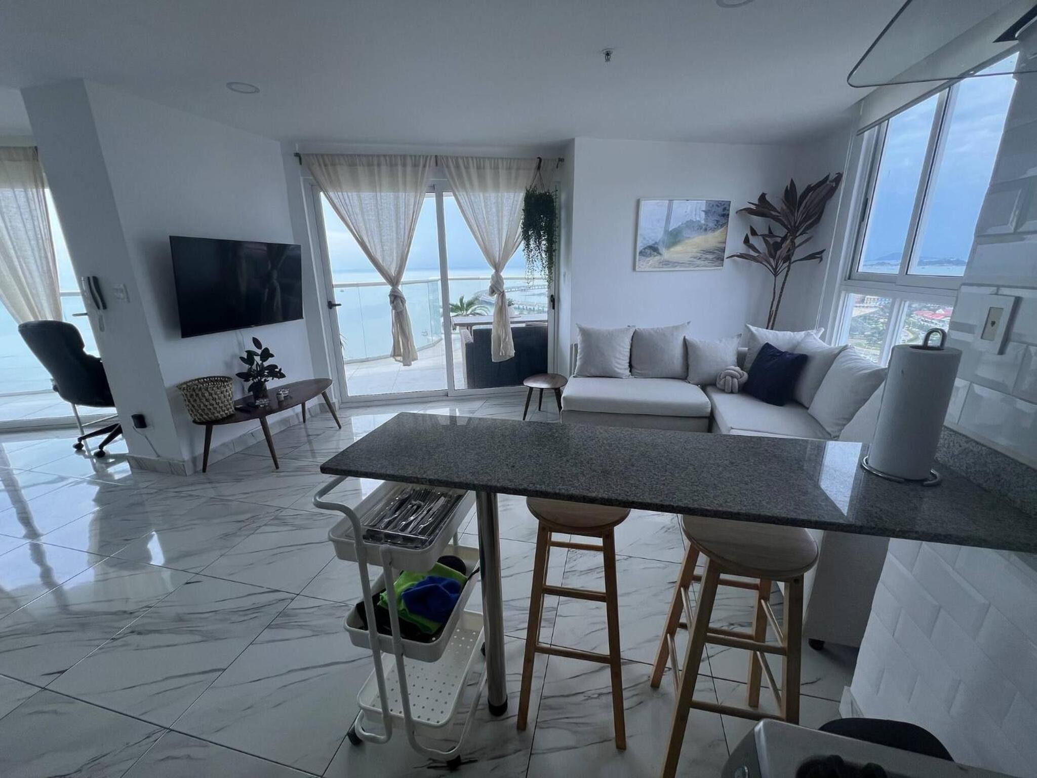 Balboa Avenue Sky Suites