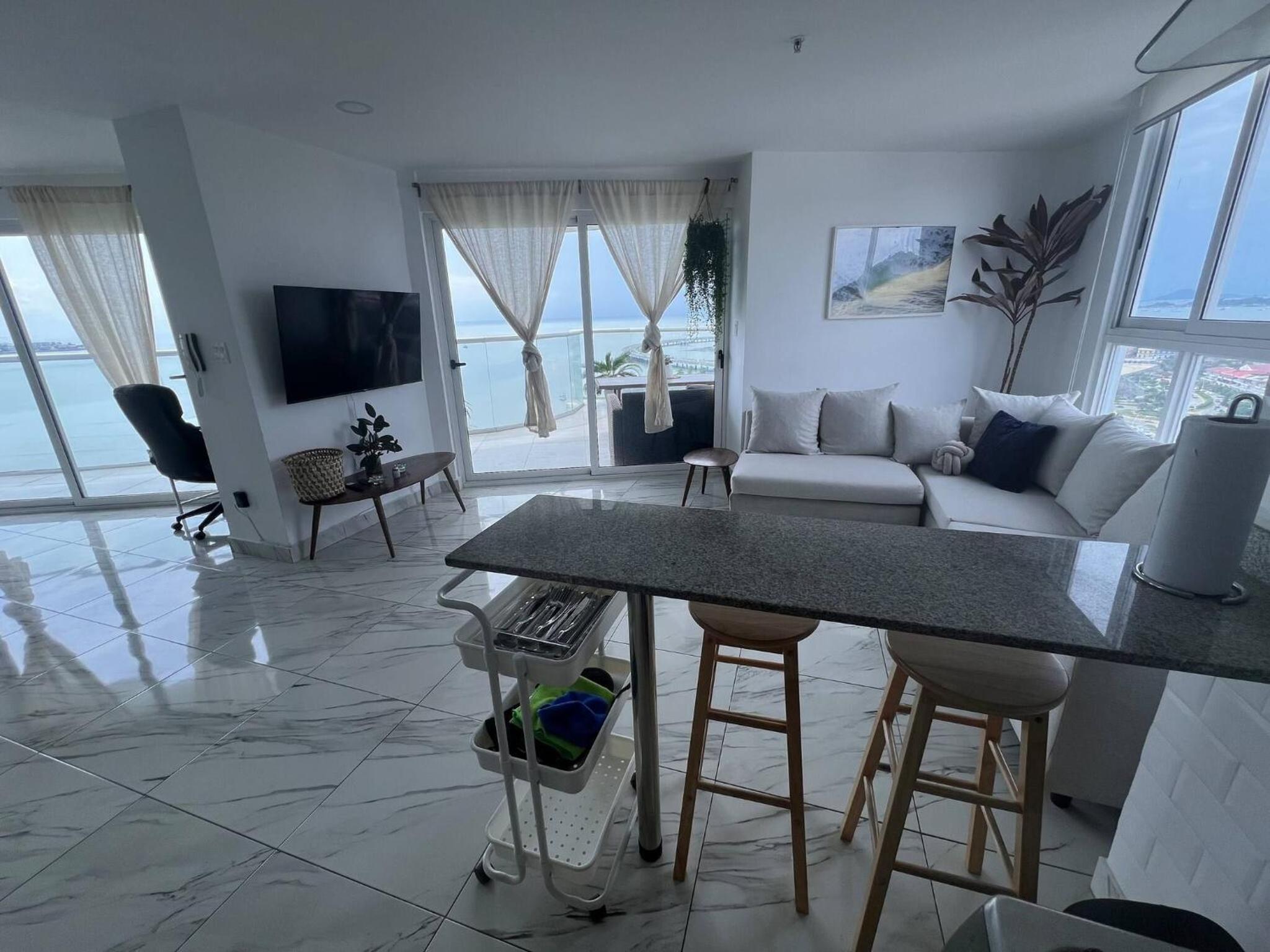 Balboa Avenue Sky Suites