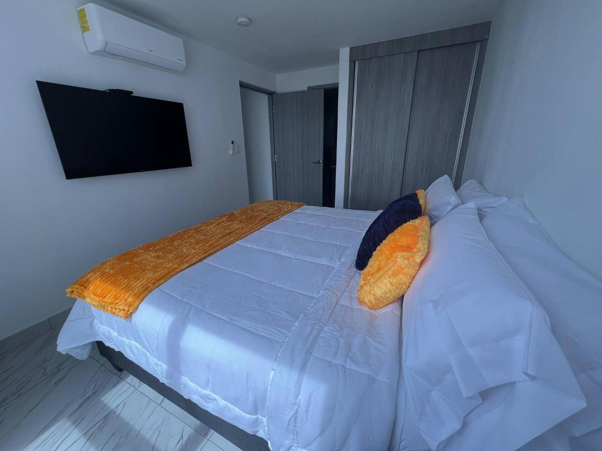 Balboa Avenue Sky Suites