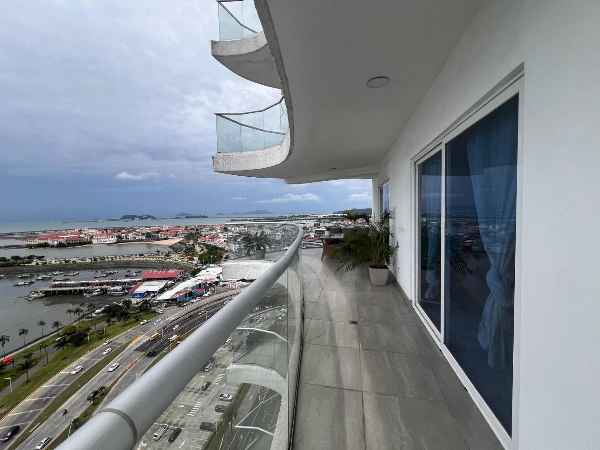 Balboa Avenue Sky Suites