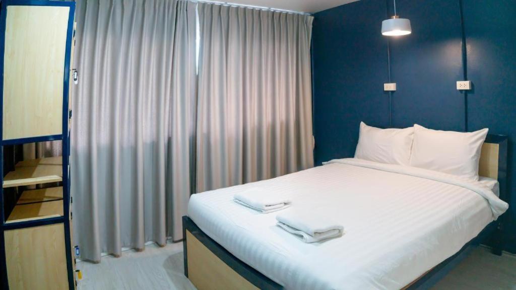 LCT Hostel Bangkok