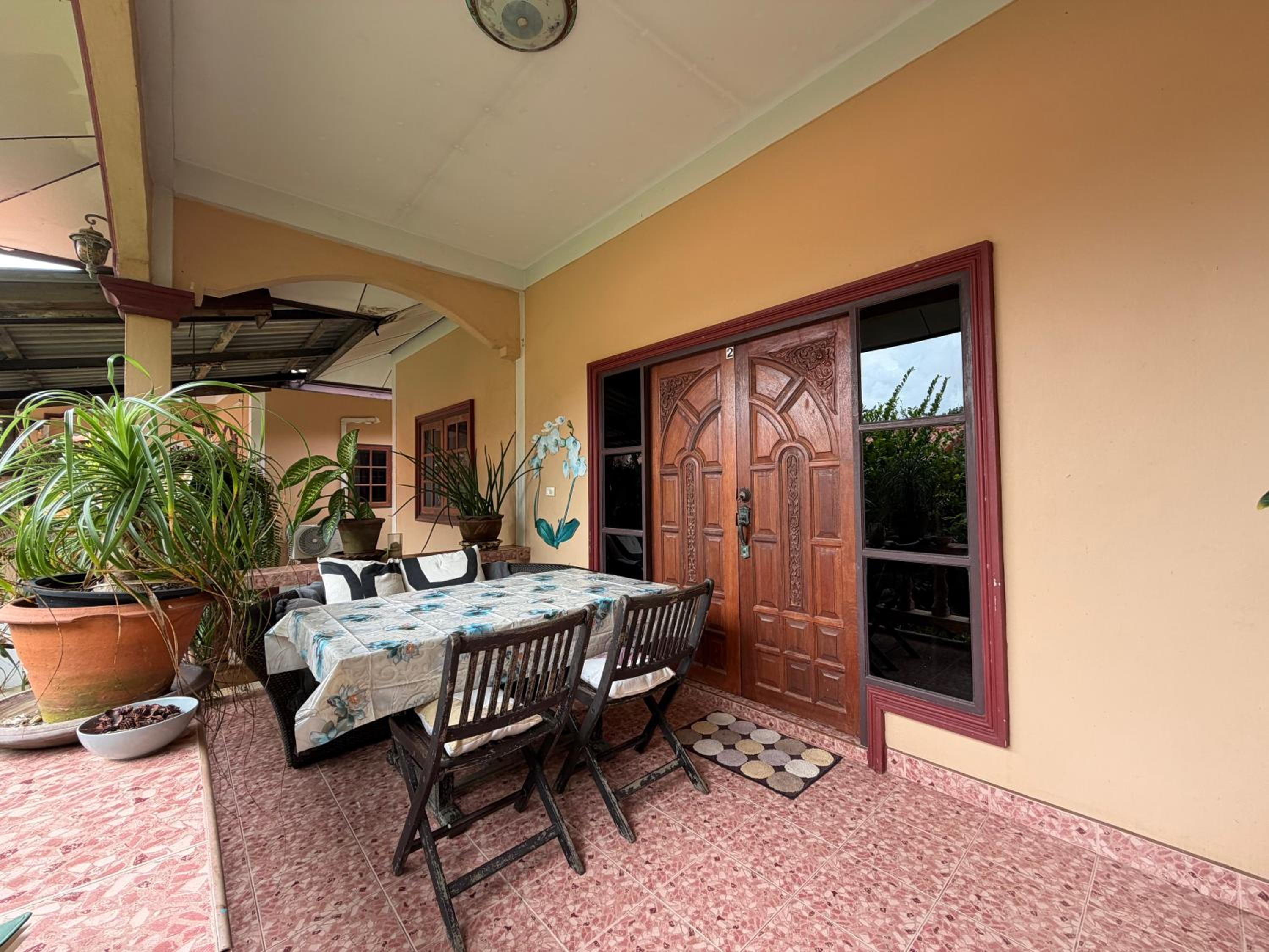 Beachfront bungalow south of Phuket
