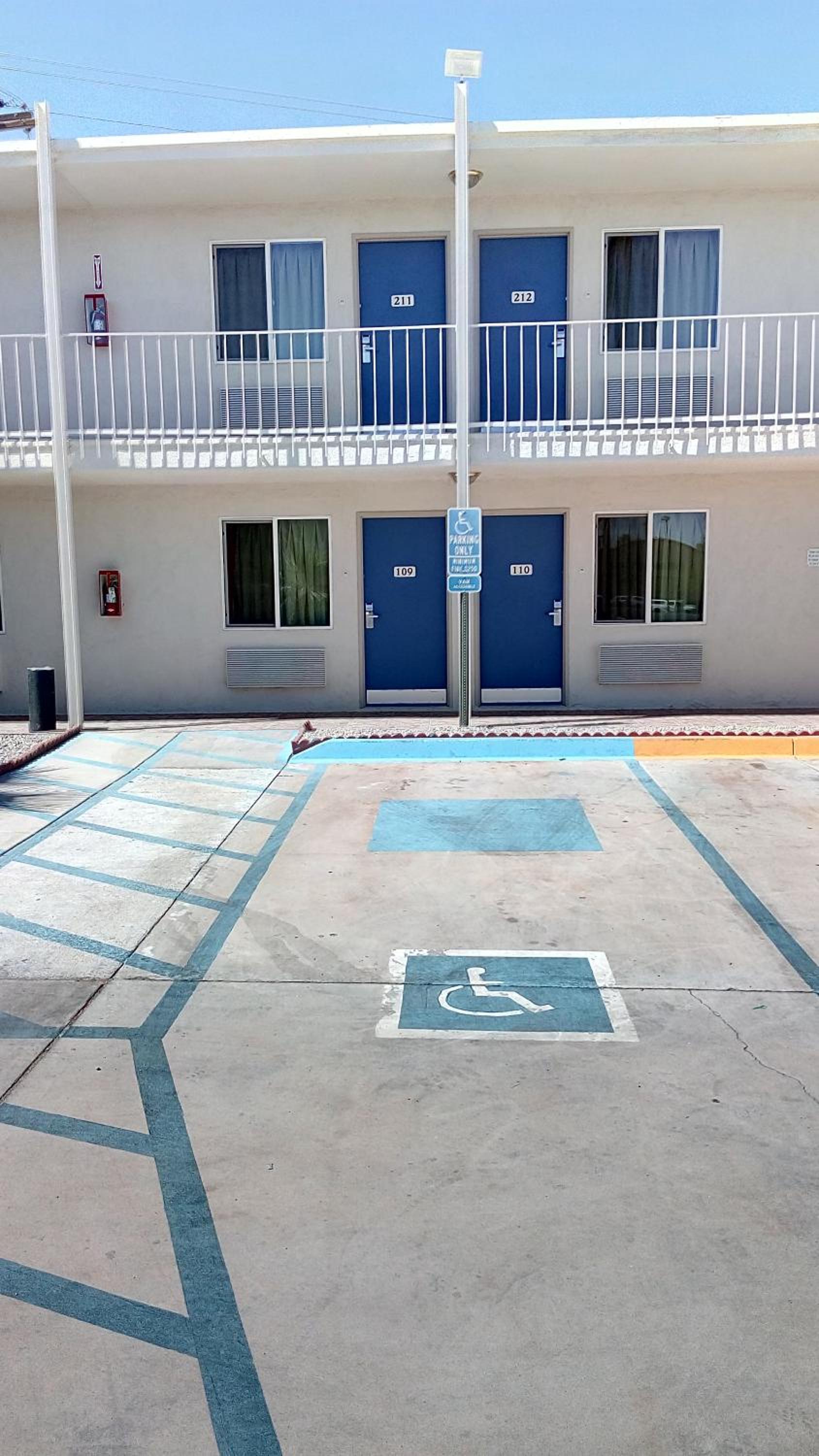 Motel 6-Blythe, CA - South