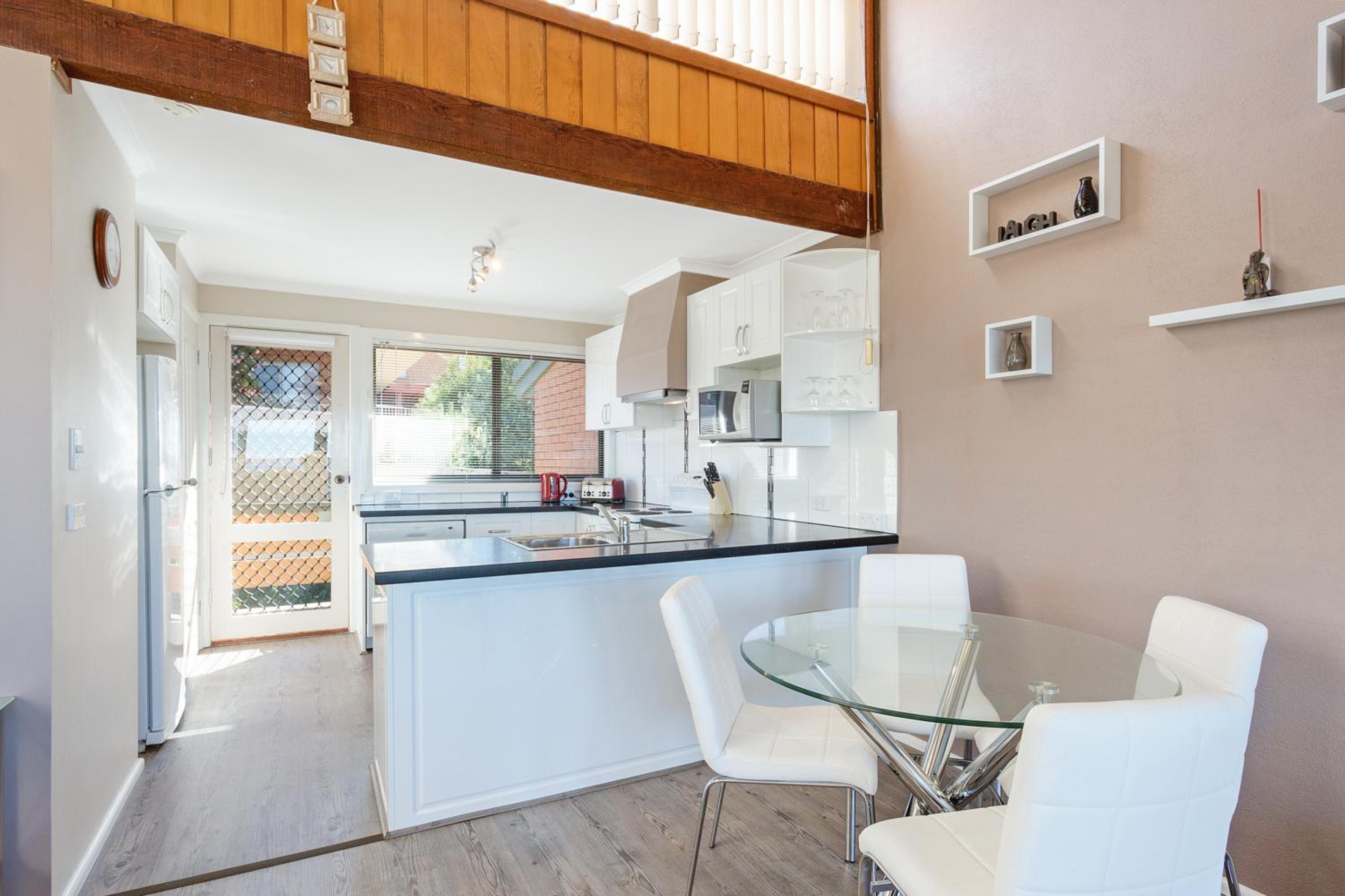 Panoramic Townhouses by Lisa