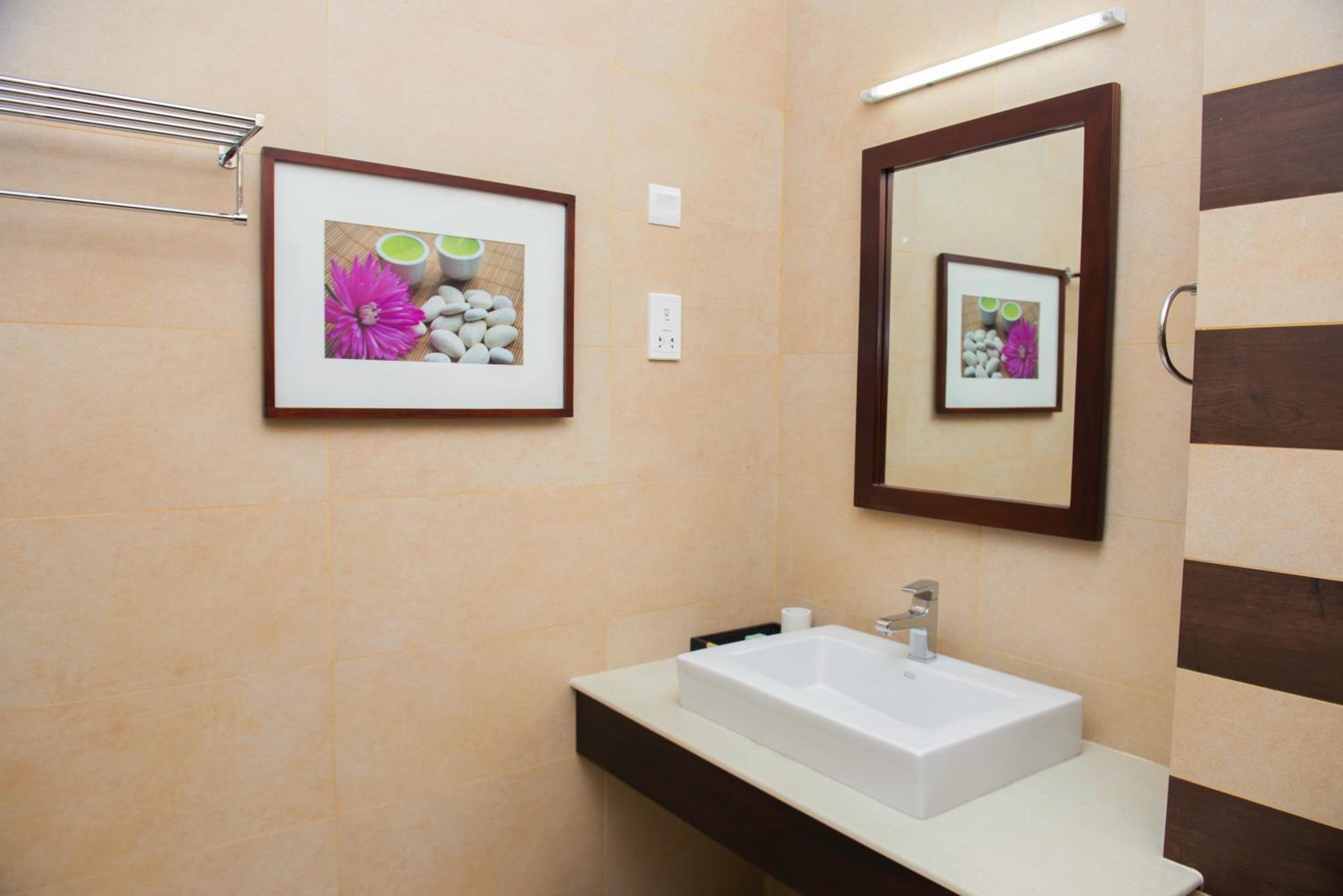 Villa Escondite - The Hotel