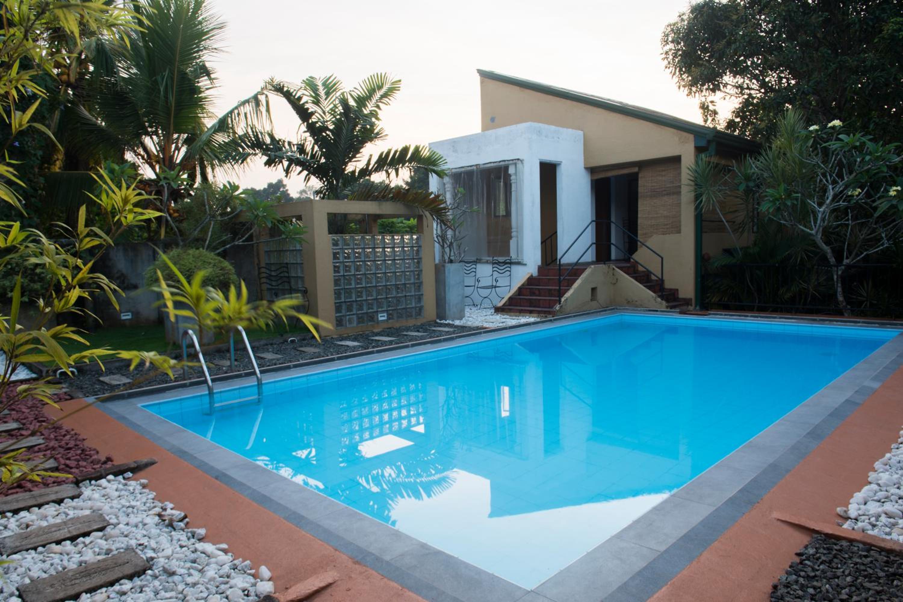 Villa Escondite - The Hotel
