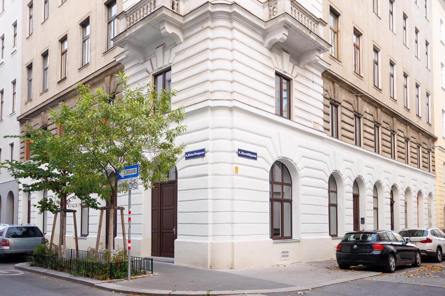 The Old Shops - Boutique Design Studios near Karlsplatz