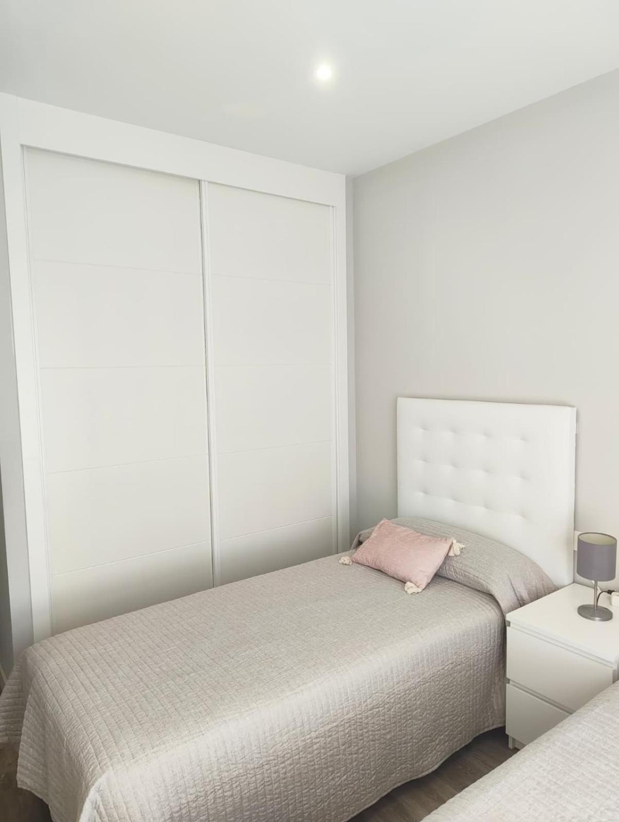 Los Álamos Breeze - 3BR Next to the Beach Apt - Free Parking - Salt Pool