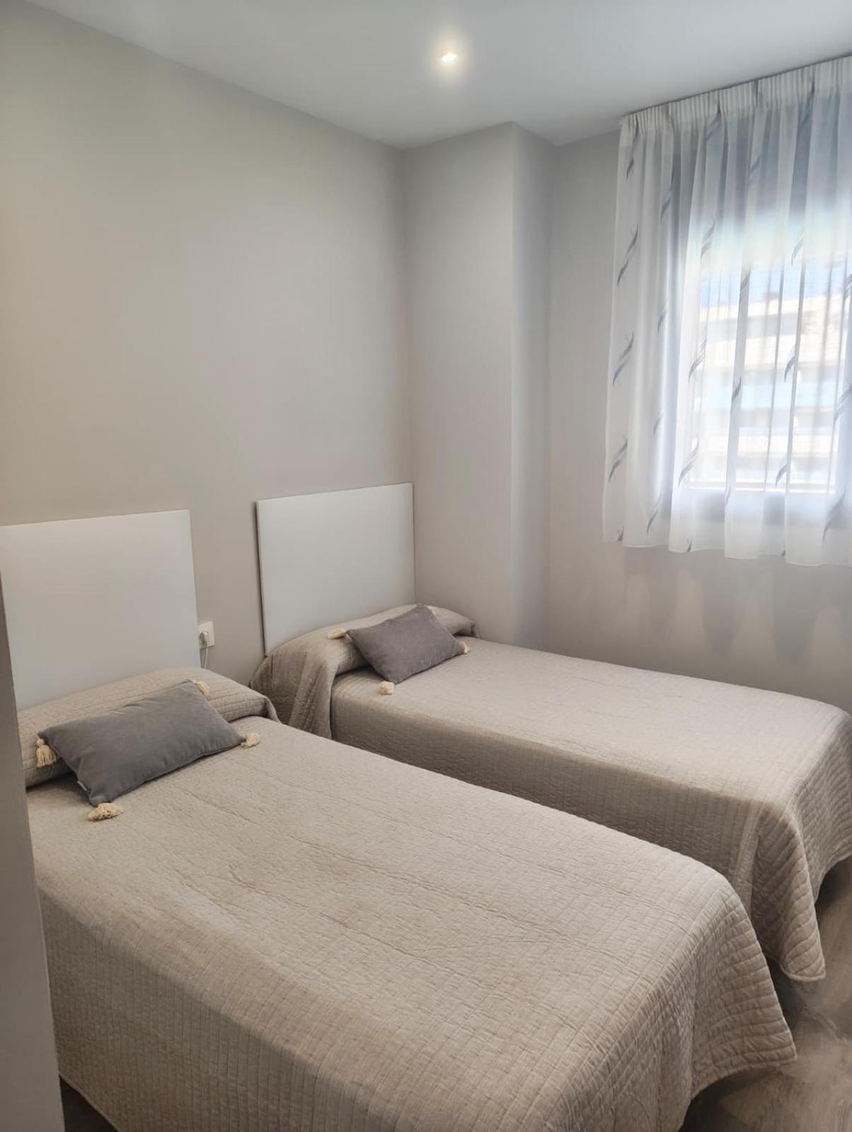 Los Álamos Breeze - 3BR Next to the Beach Apt - Free Parking - Salt Pool