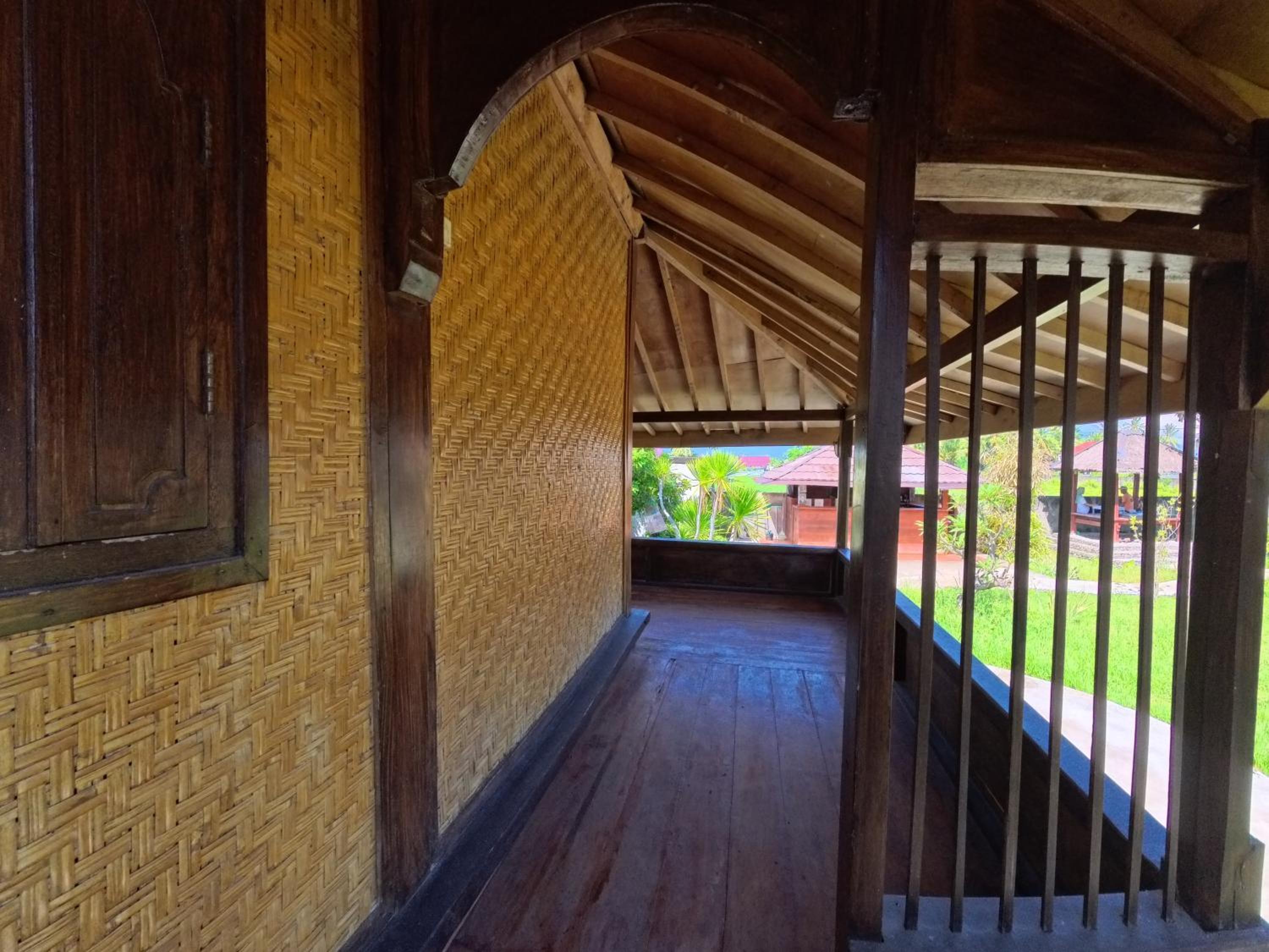 Lumera House