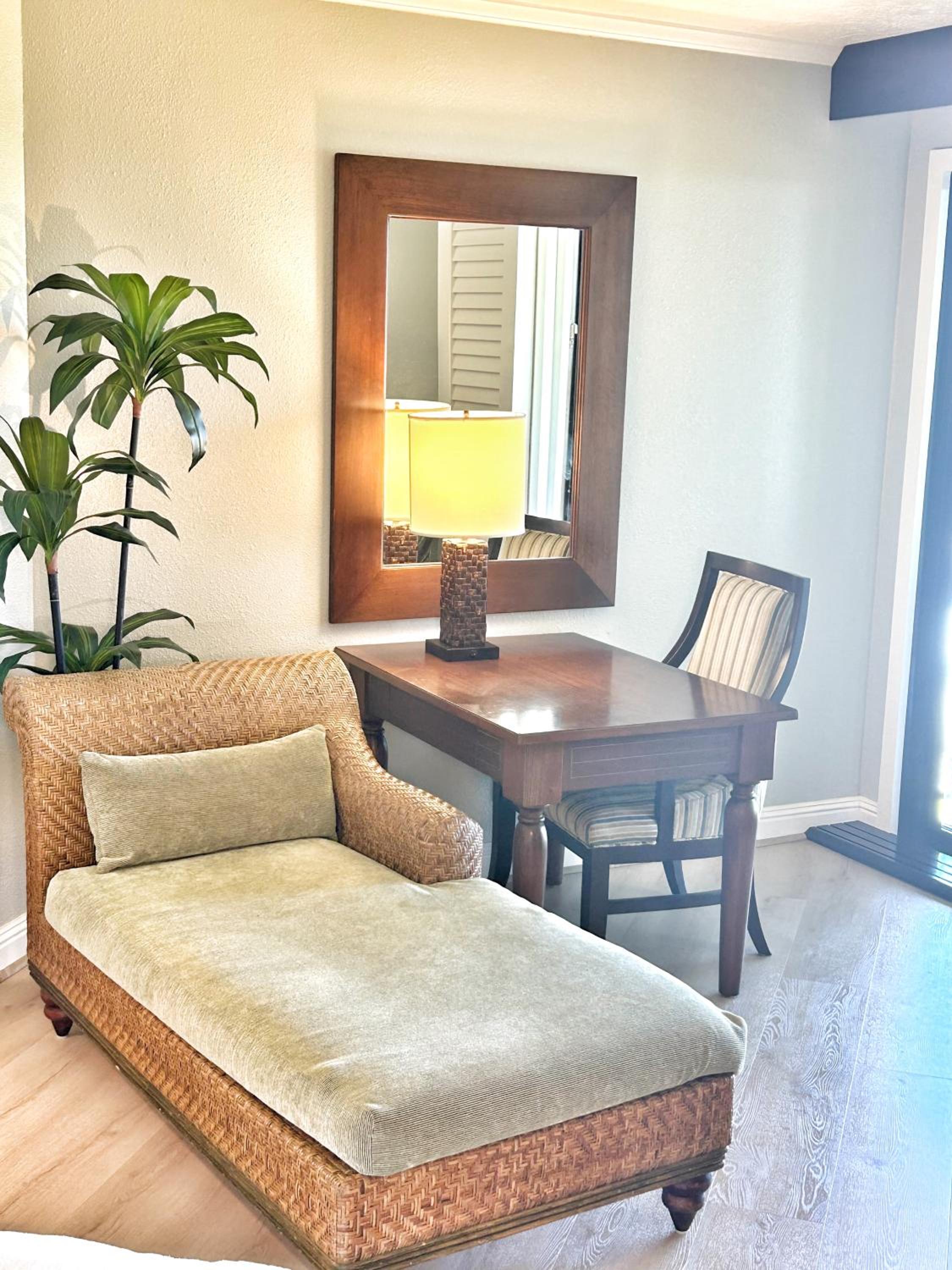 New! Watch Pacific Ocean sunrise from the comfort of your private ocean view lanai with coffee in hand!