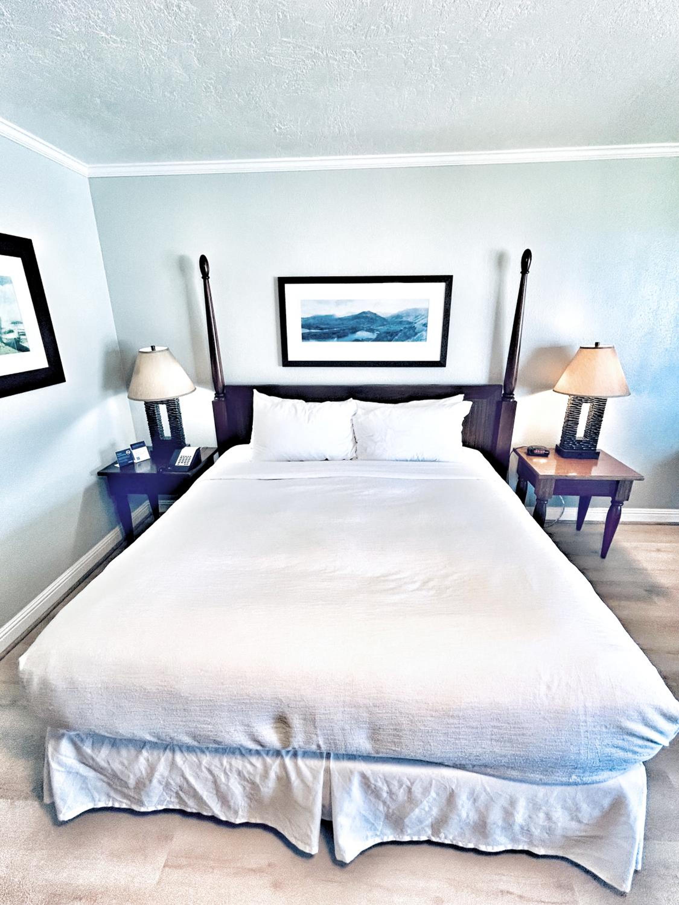 New! Watch Pacific Ocean sunrise from the comfort of your private ocean view lanai with coffee in hand!