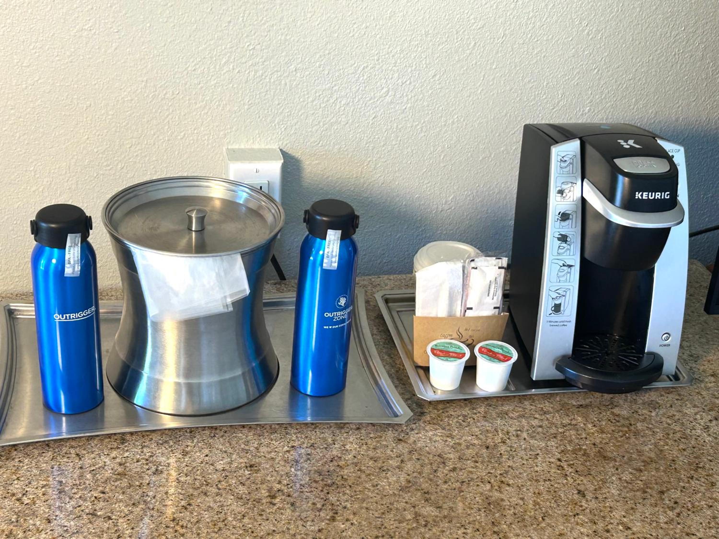 New! Watch Pacific Ocean sunrise from the comfort of your private ocean view lanai with coffee in hand!