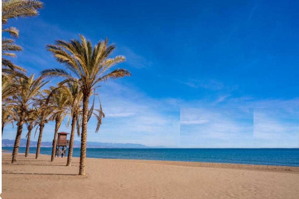 Spacious Modern Family House with sea view - Aguadulce Almeria