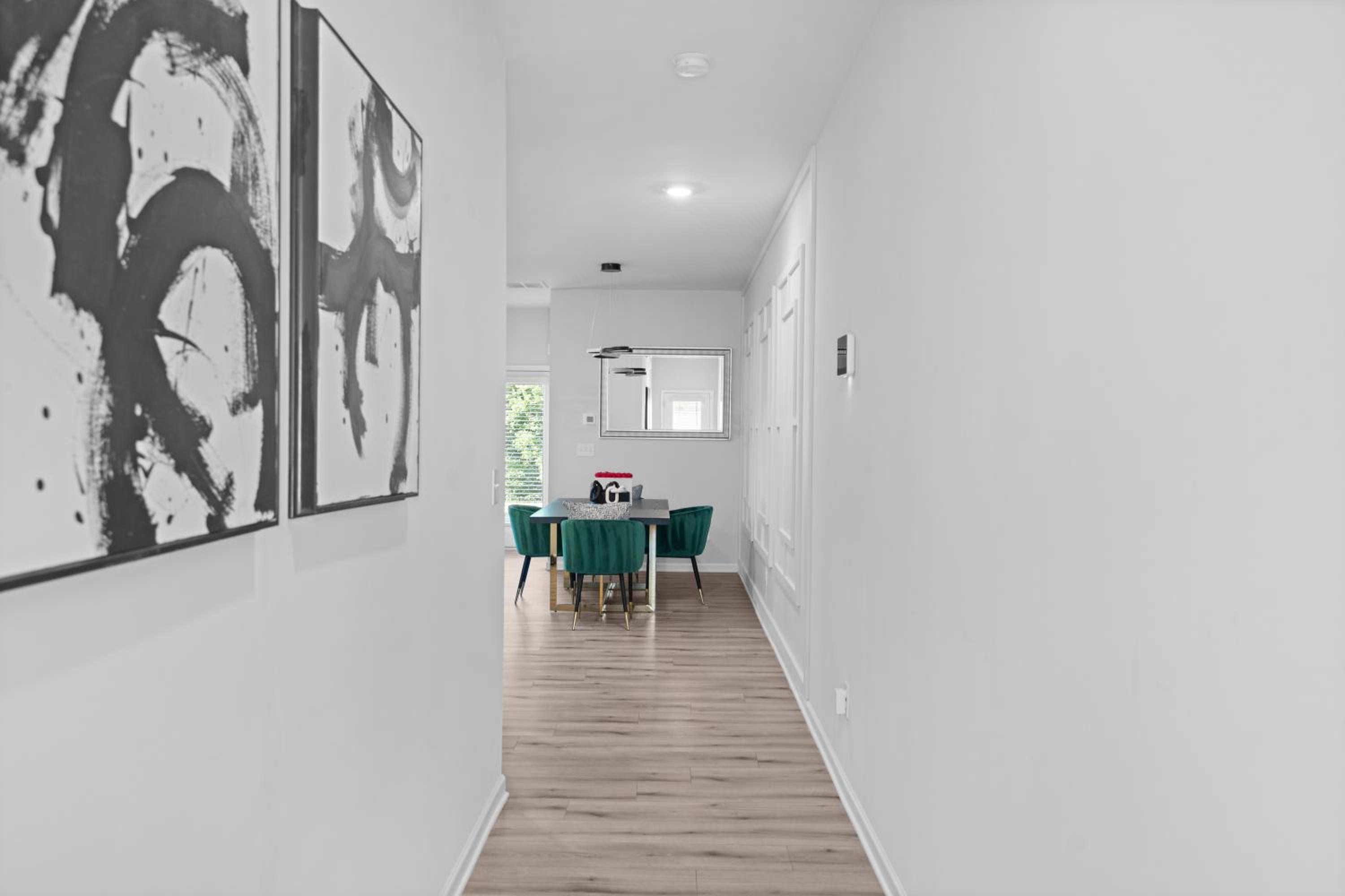 Beautiful New Townhome 25 mins from Metro Atlanta