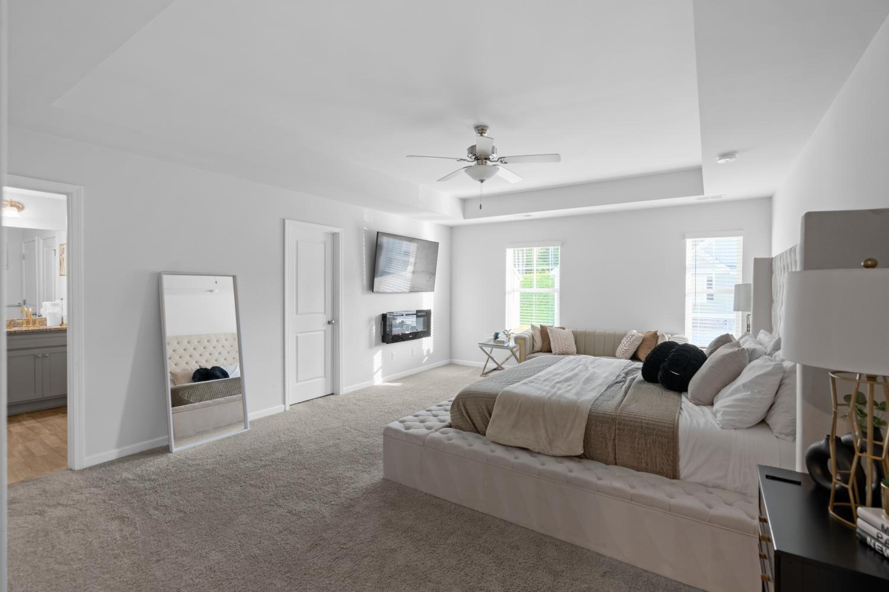 Beautiful New Townhome 25 mins from Metro Atlanta