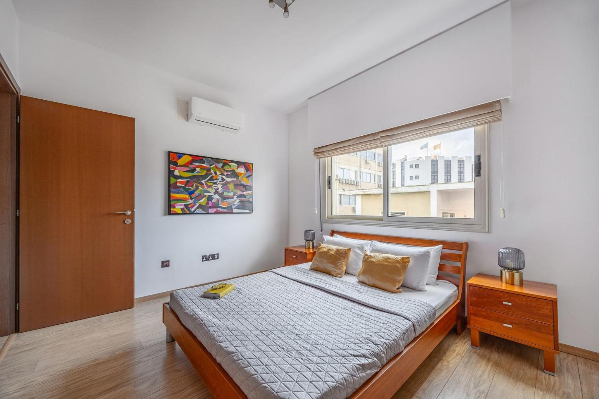 Lena Court - Spacious 3bdr, City Views