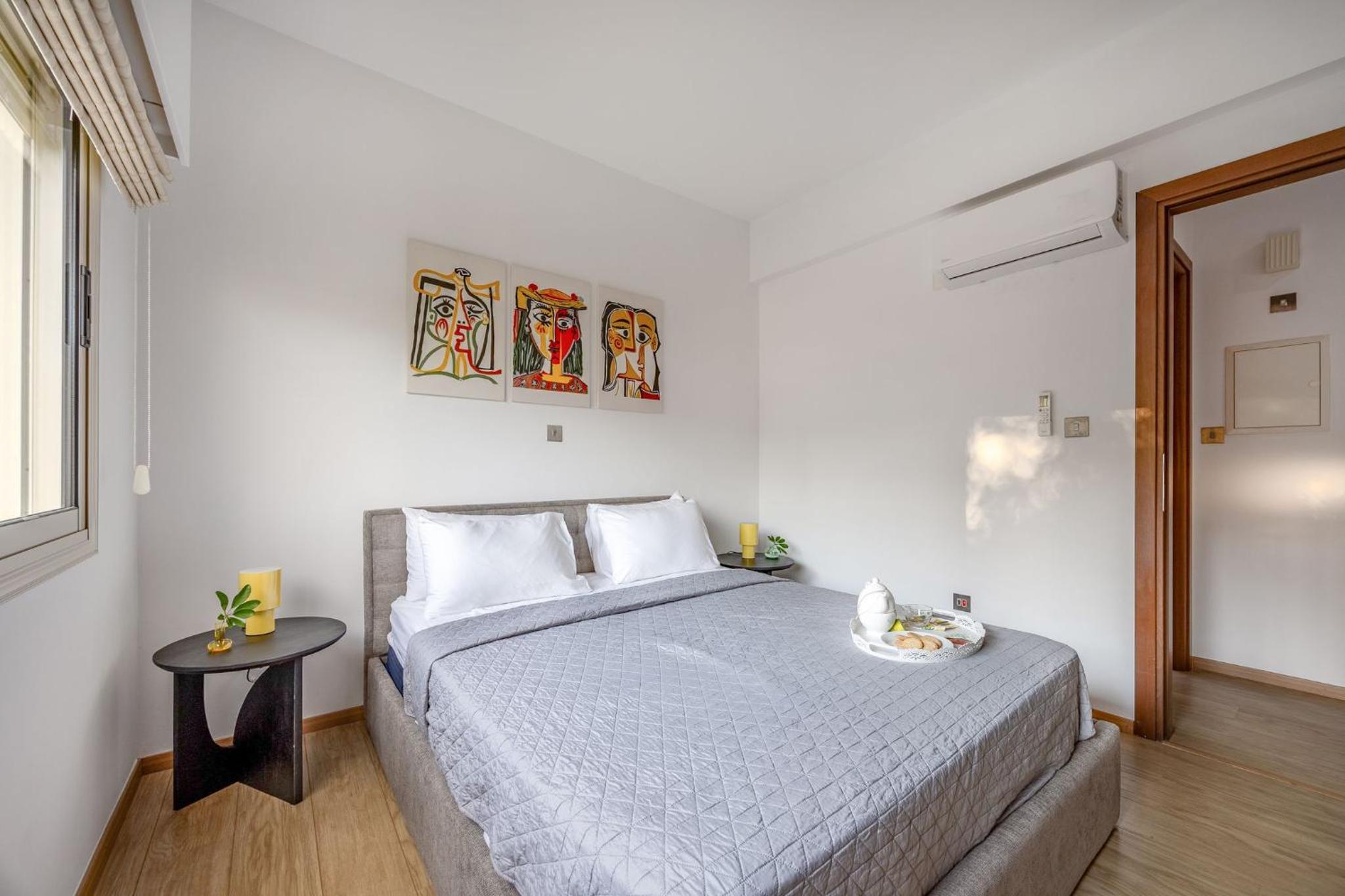 Lena Court - Spacious 3bdr, City Views
