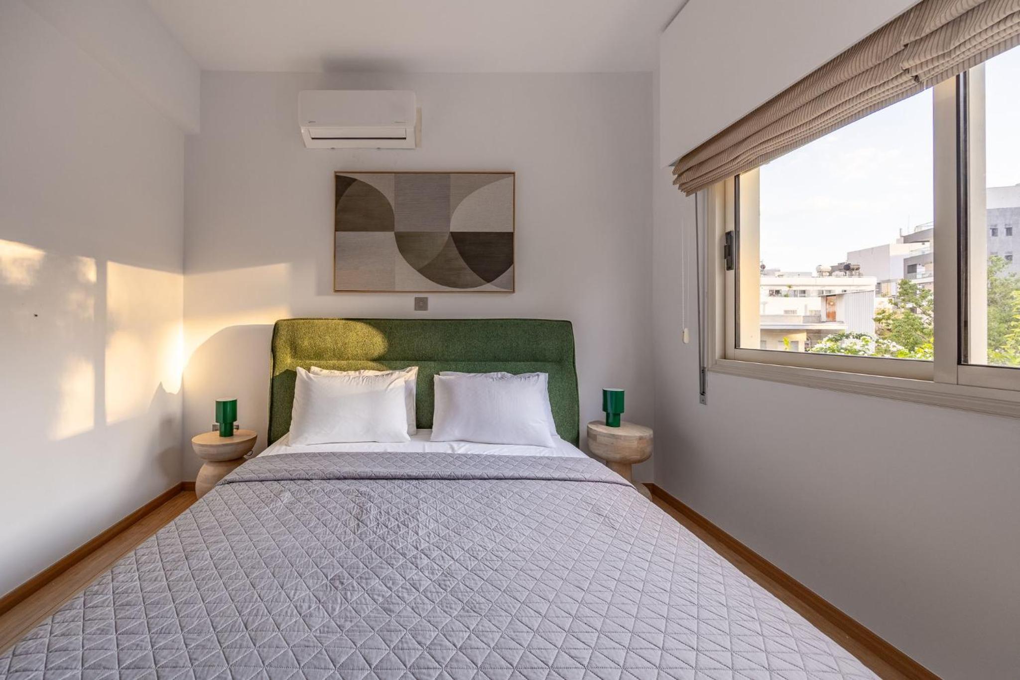 Lena Court - Spacious 3bdr, City Views