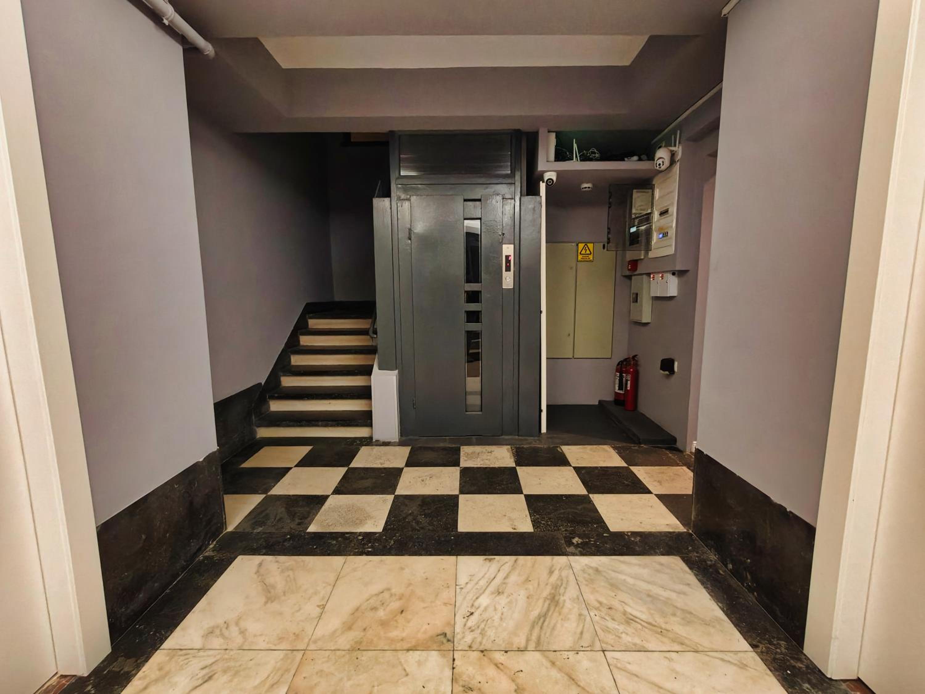 Romana Luxury Design Suites - City Center by Pumo Properties