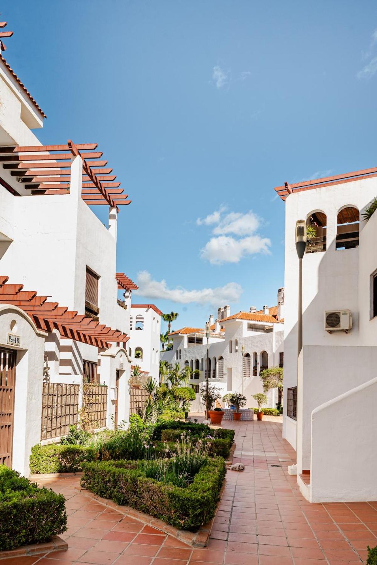 Banús Walk Apartment