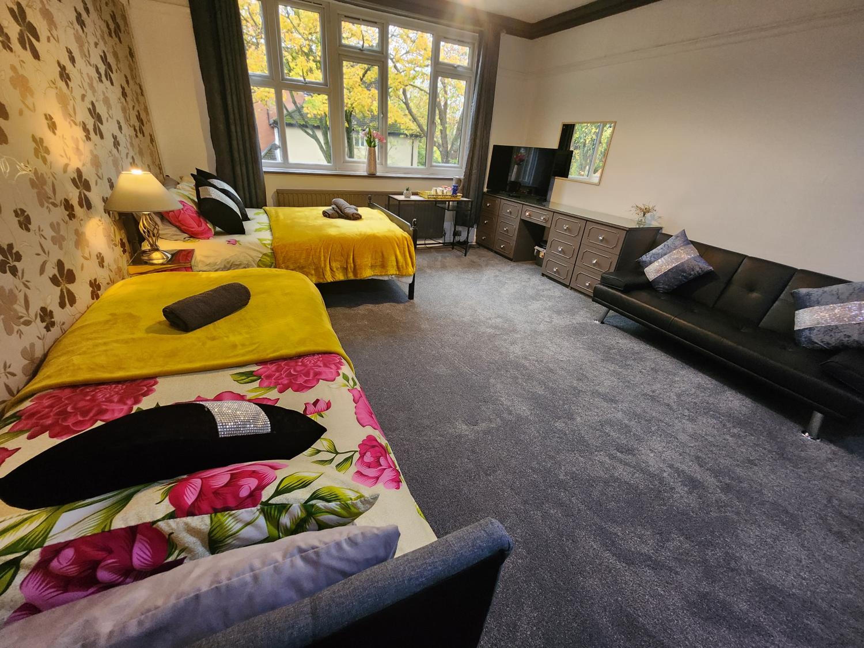 Luxury Cottage Stay Rooms Free Wifi Old Trafford Manchester