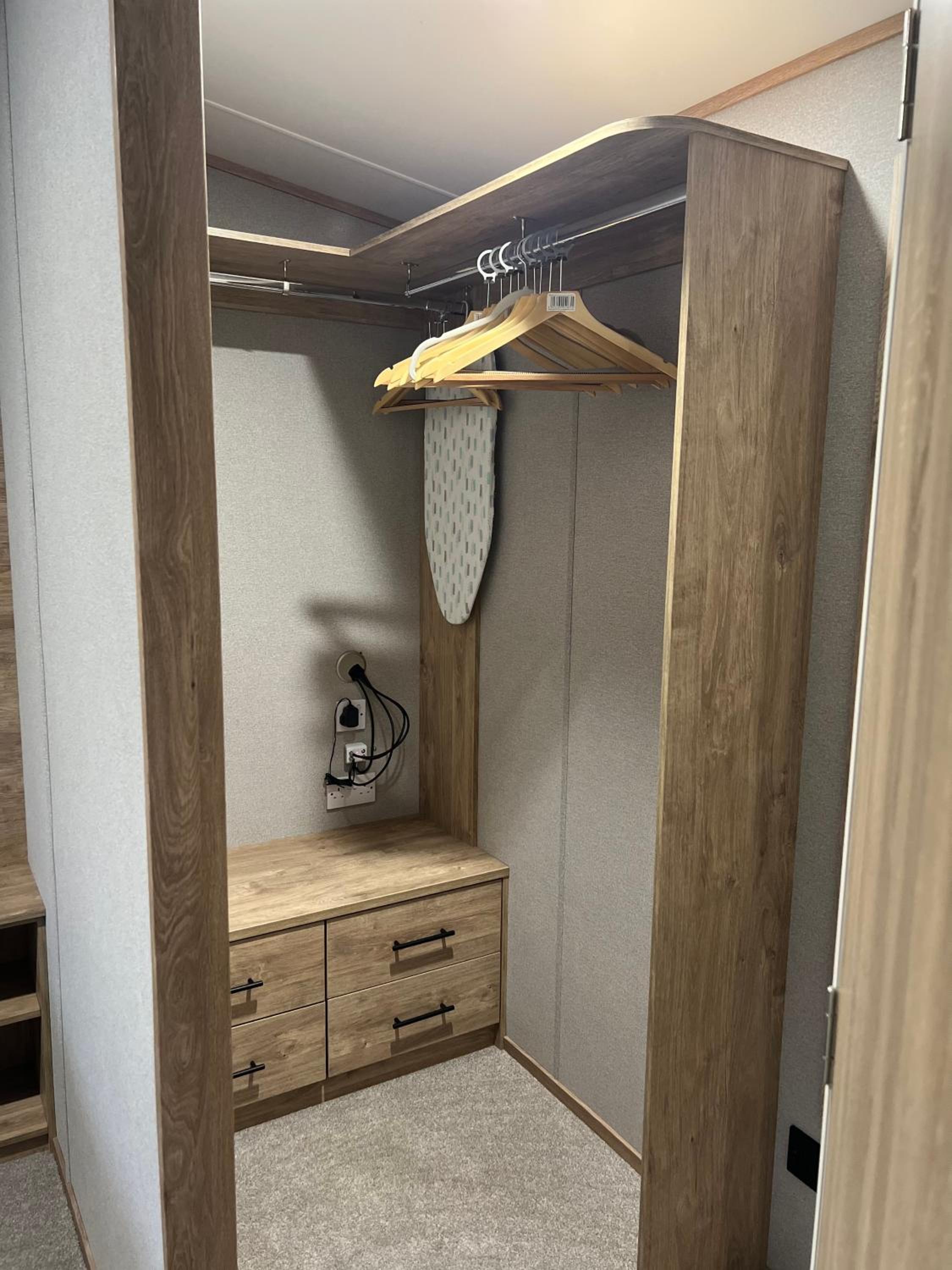 Modern Caravan 2025 with Decking