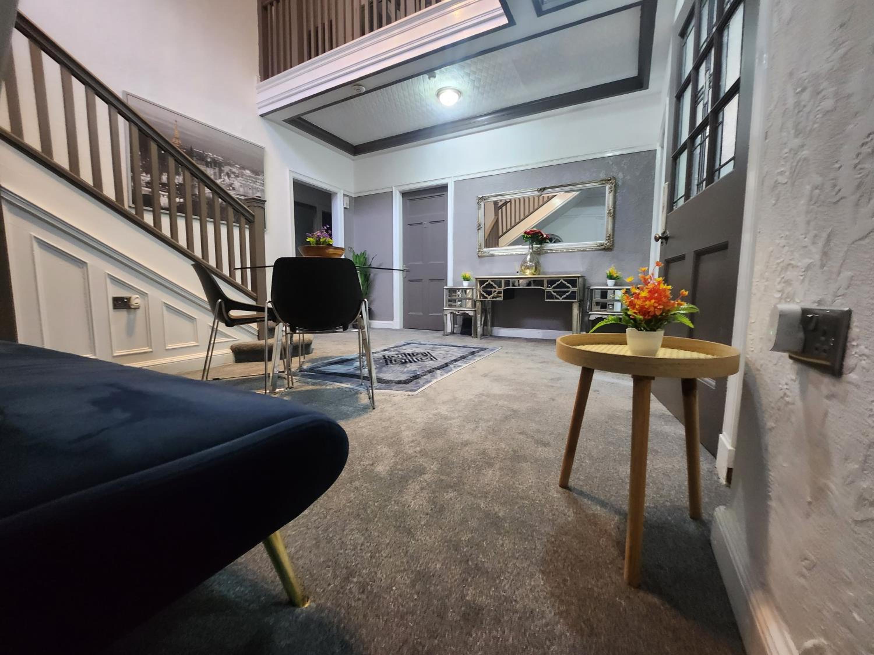 Charming Tudor Cottage White House Free Wifi Manchester