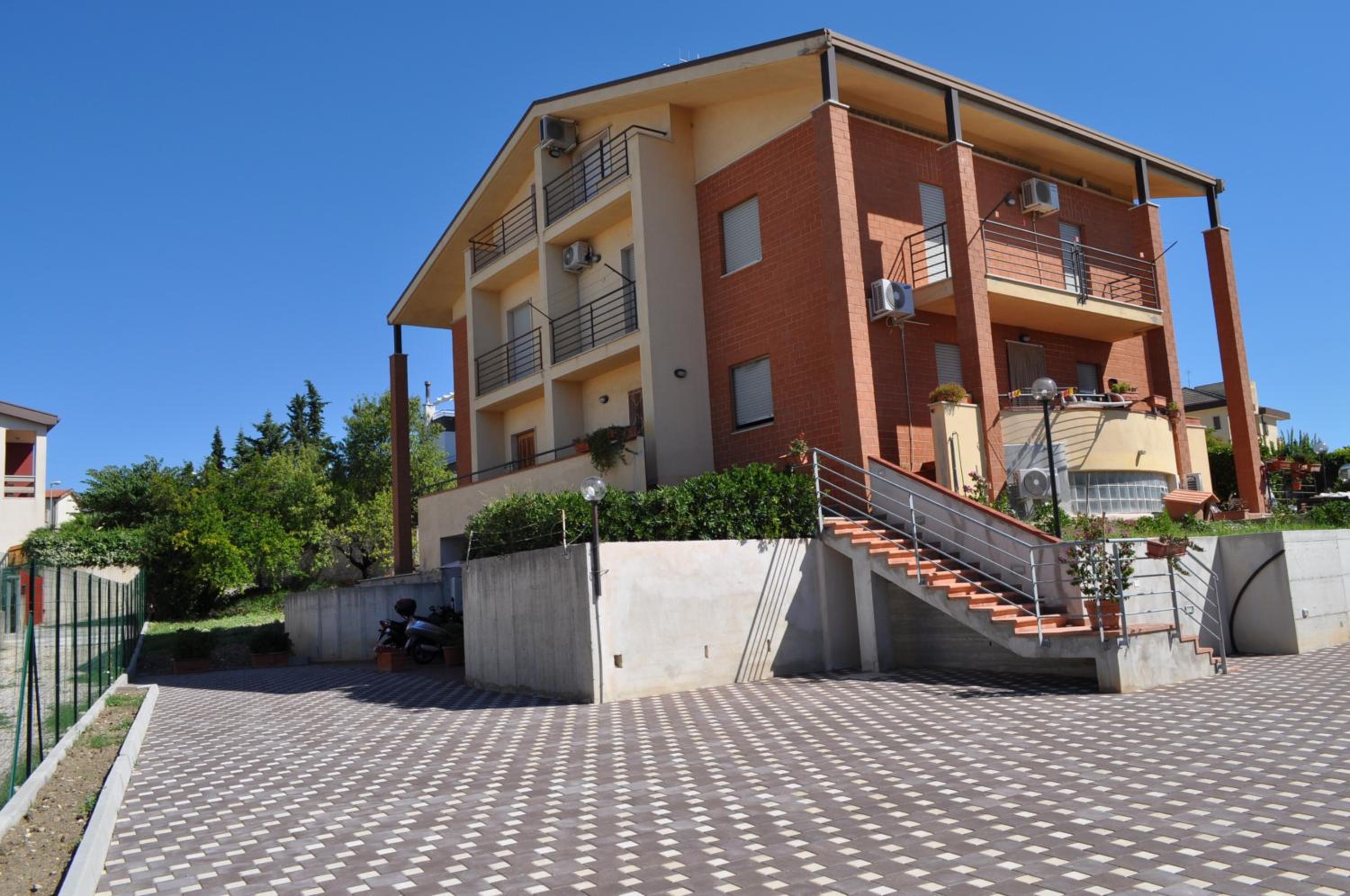 La Specchia view 2