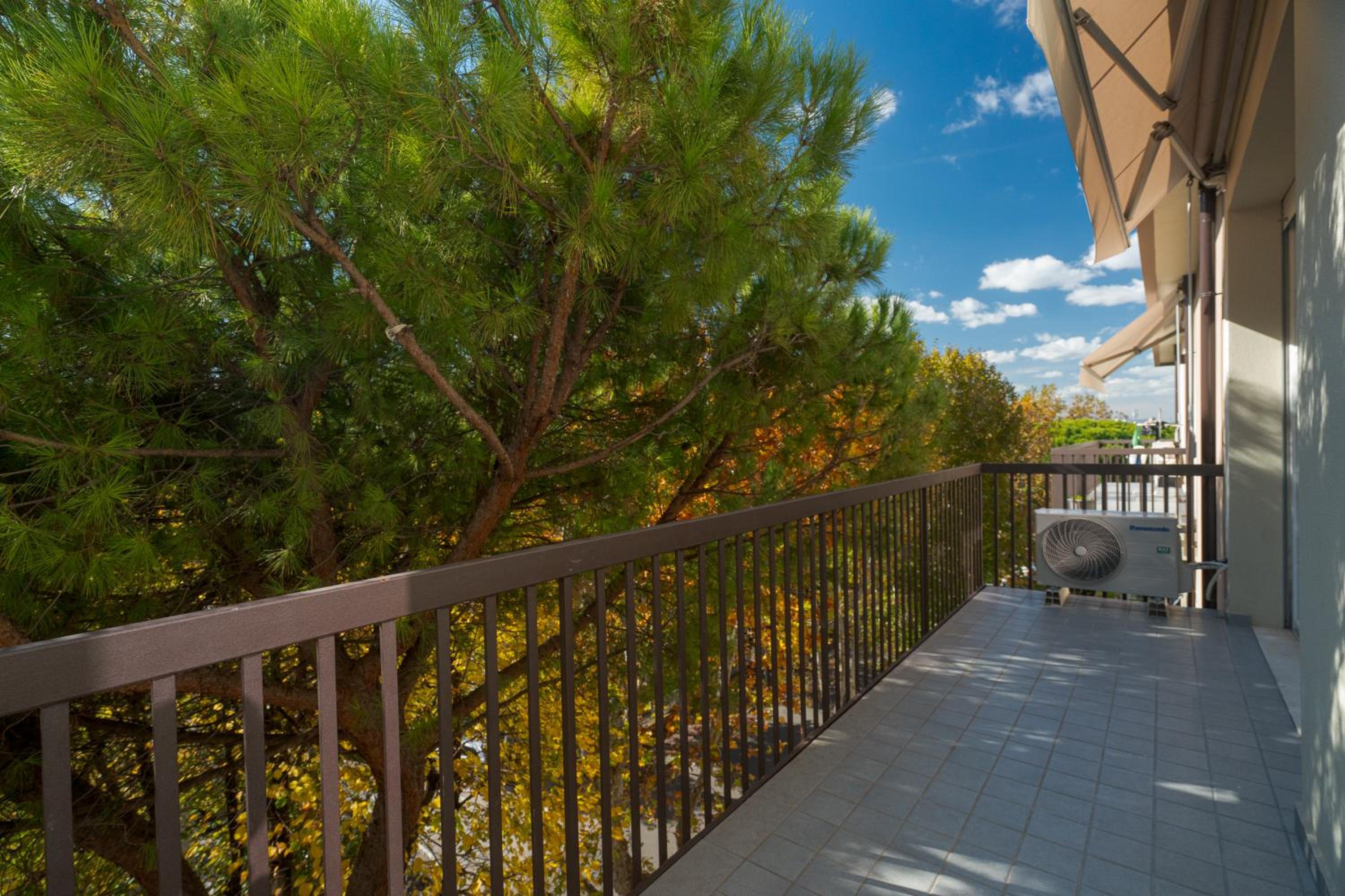 Essenza Suite Apartments